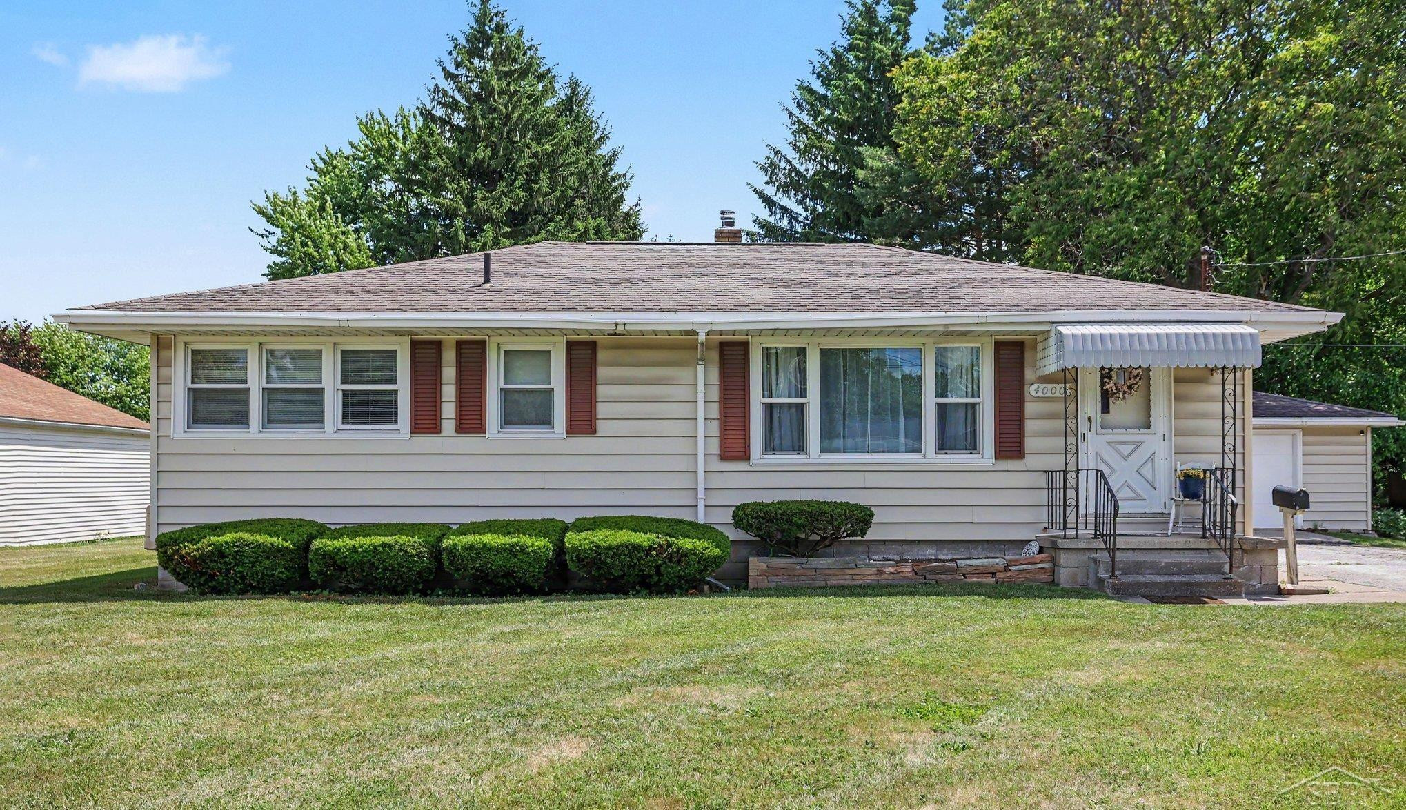 4000 Mackinaw Street, Saginaw, MI 48602 — Photo 2