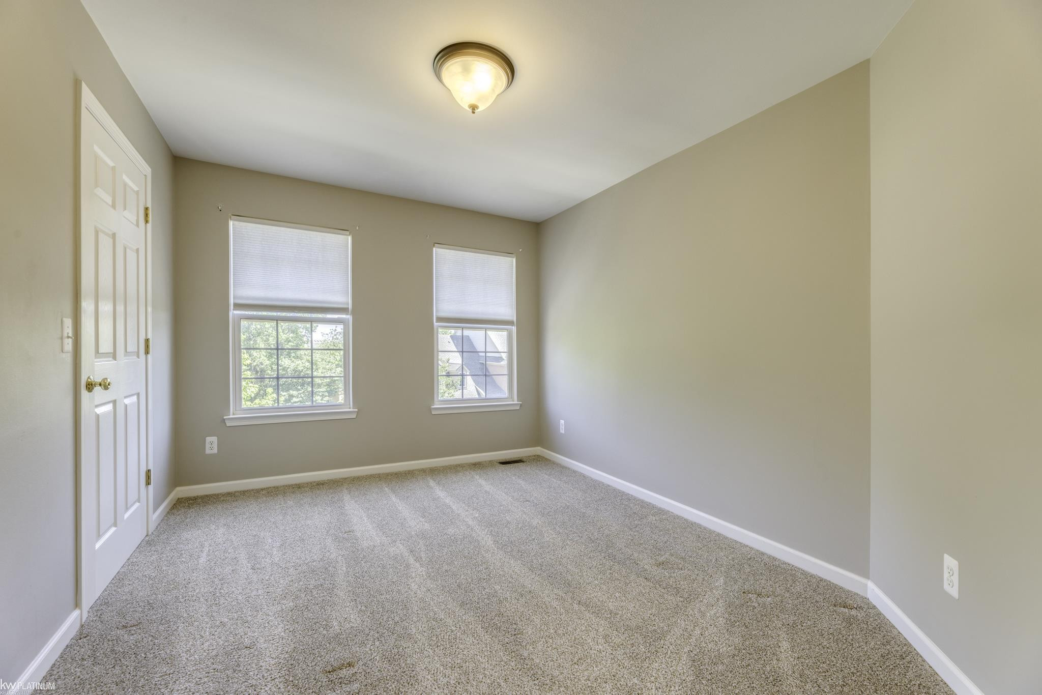56659 Long Island Drive, 133, Shelby Twp, MI 48316 — Photo 21