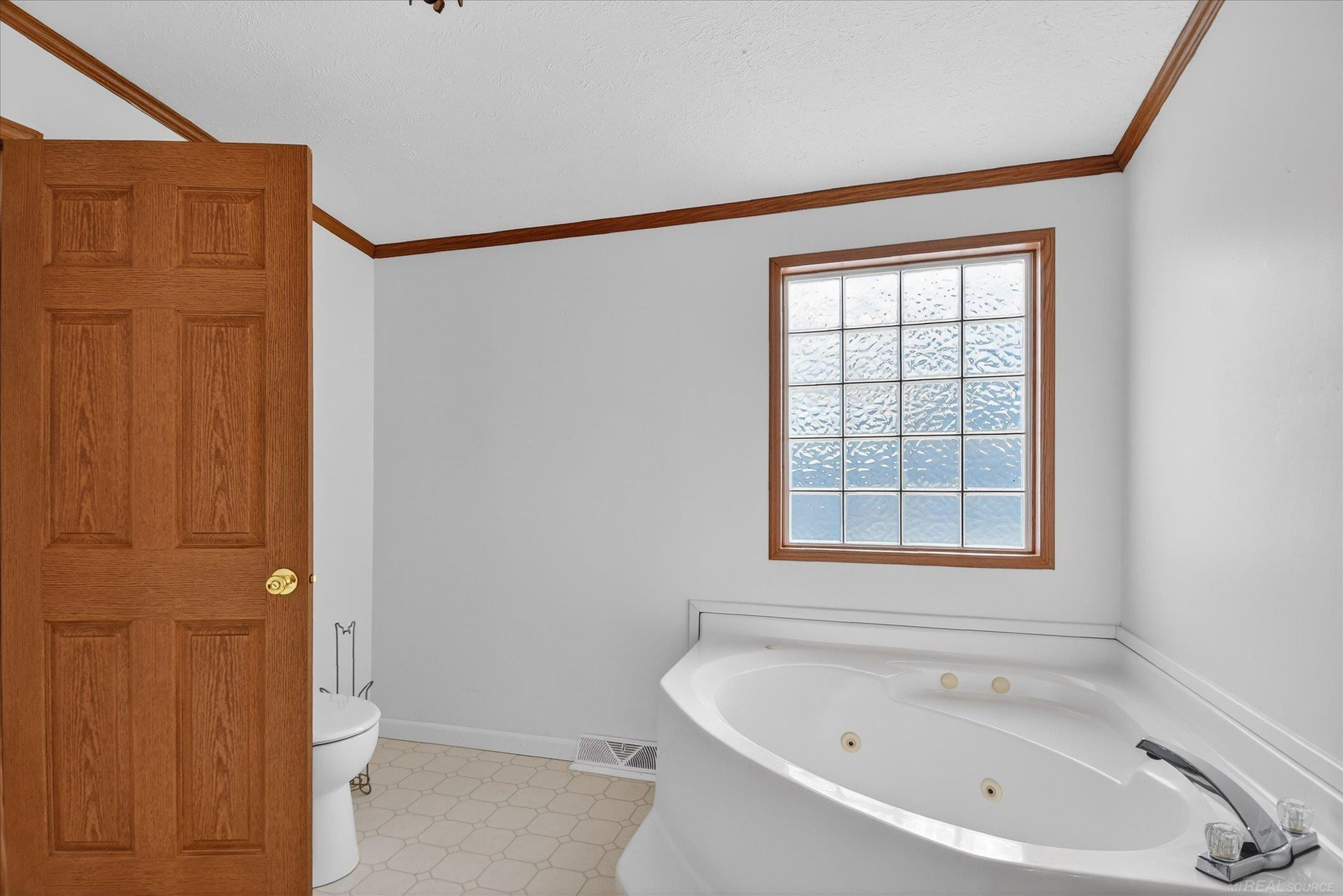 174 Meadow Lane, Port Huron, MI 48060 — Photo 23