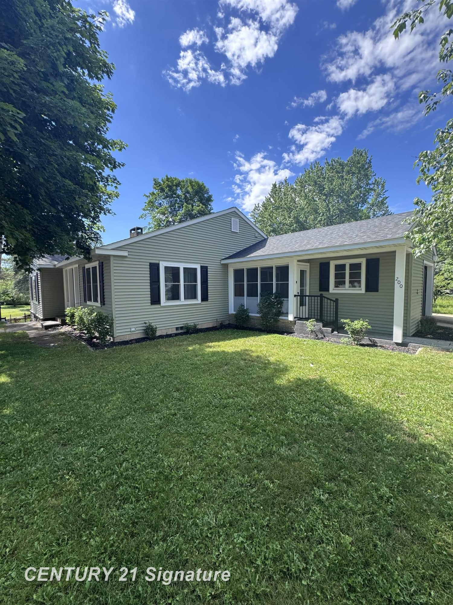 200 S Fifth Street, Roscommon, MI 48653 — Photo 2