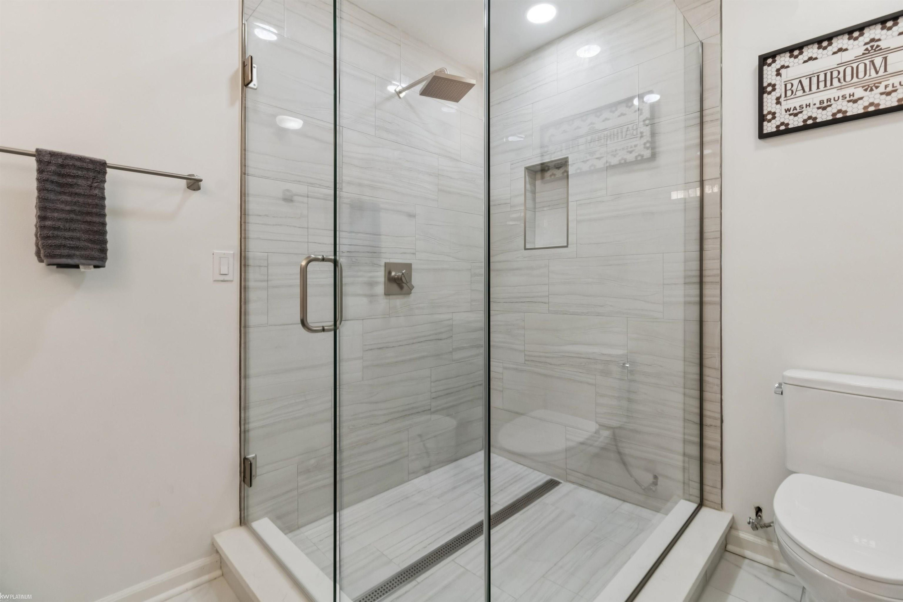 3701 Green Lake Road, West Bloomfield, MI 48324 — Photo 40