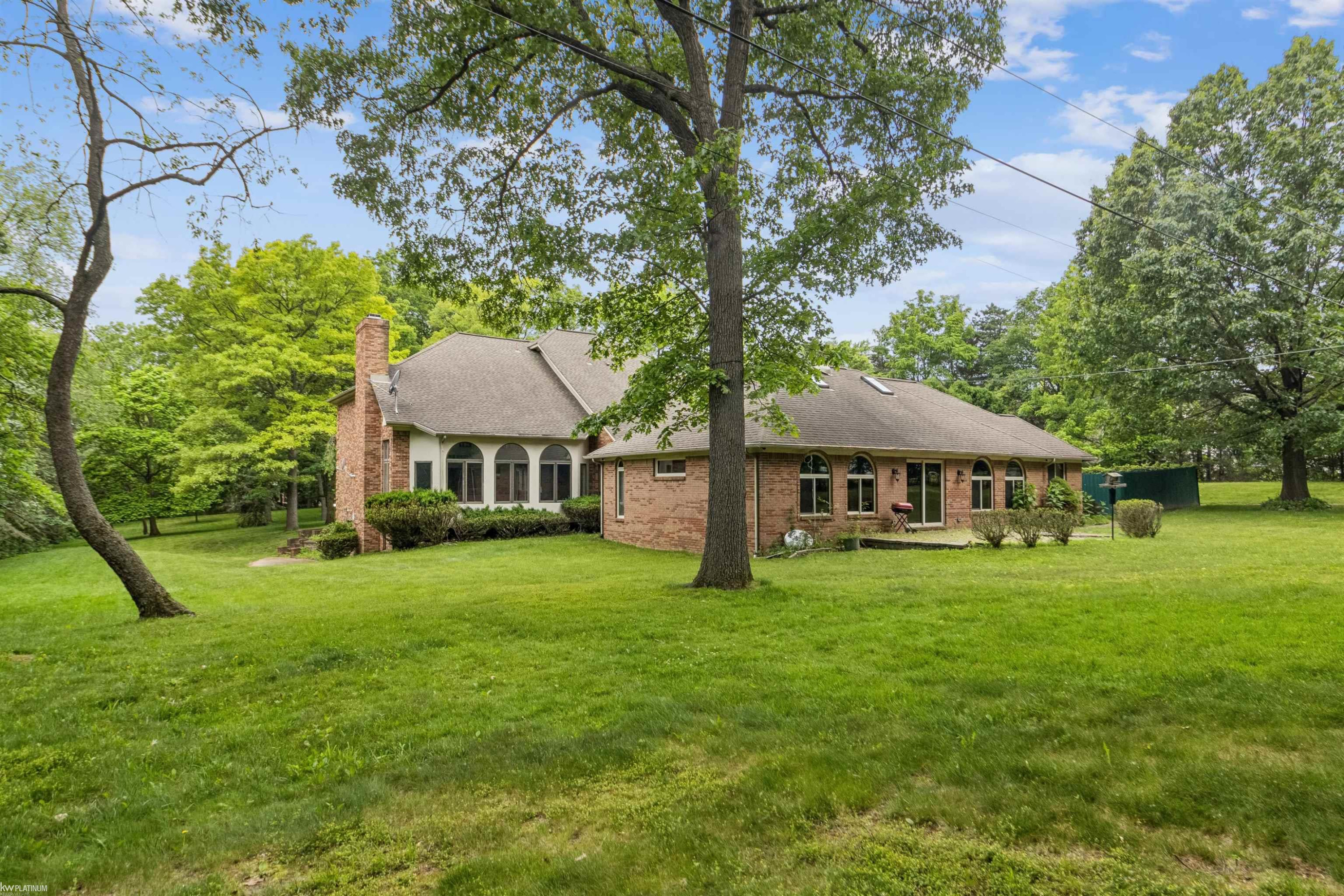 3701 Green Lake Road, West Bloomfield, MI 48324 — Photo 55