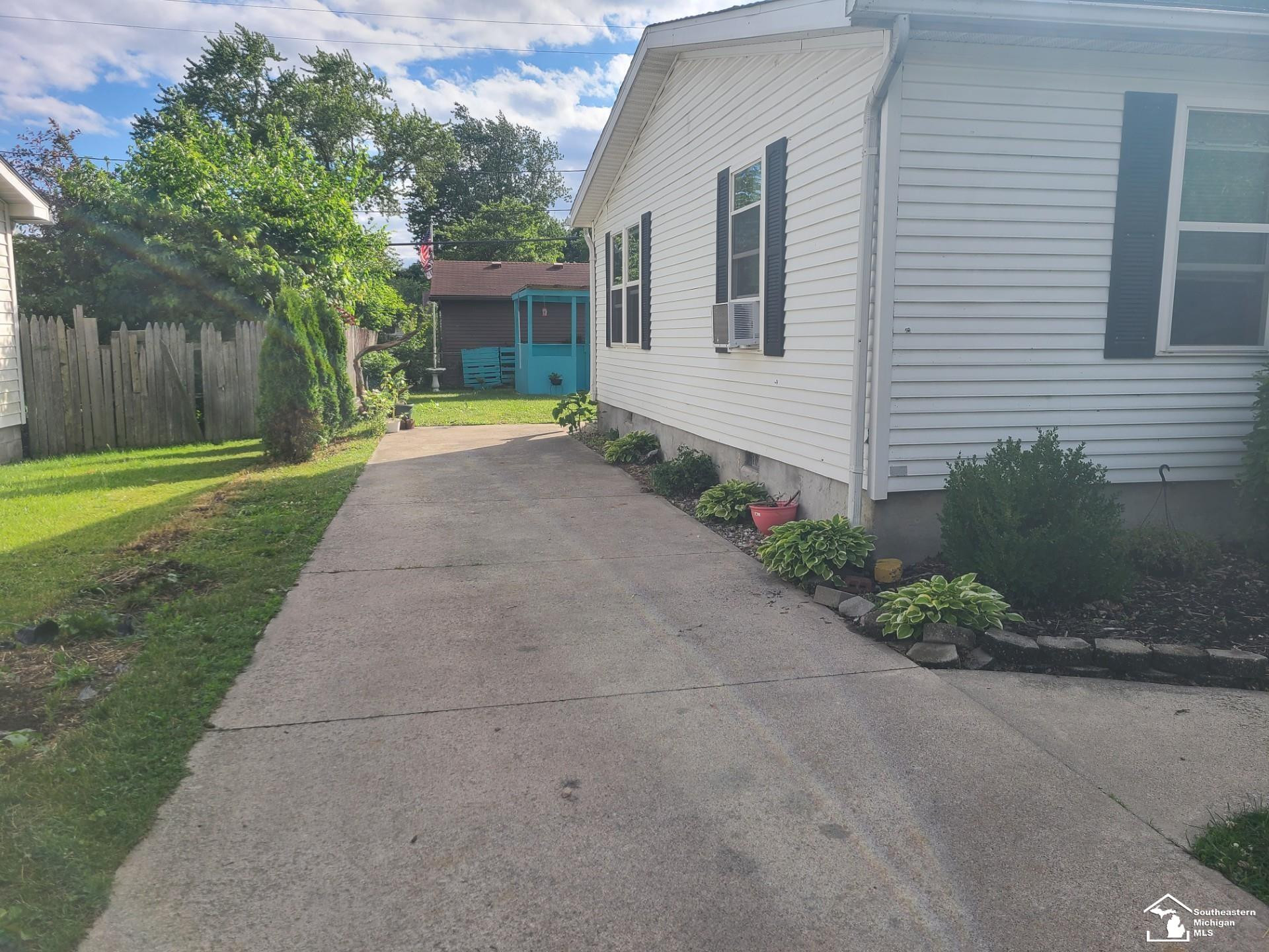3202 Ferndale Street, Monroe, MI 48162 — Photo 3