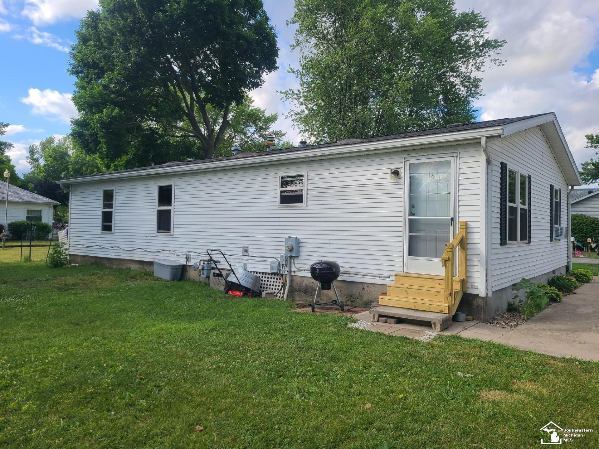 3202 Ferndale Street, Monroe, MI 48162 — Photo 6
