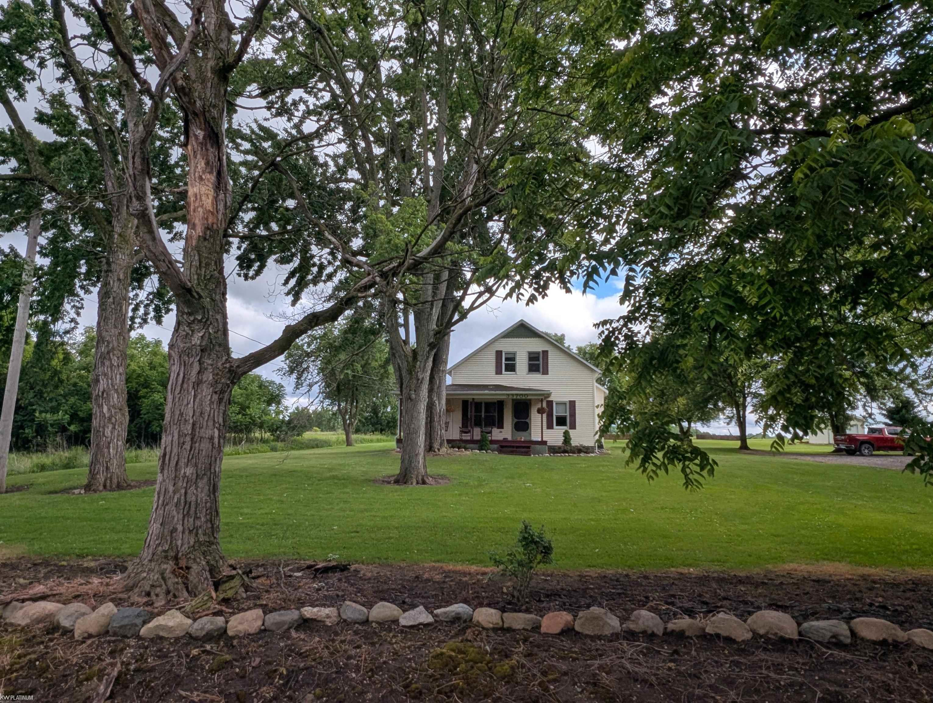33700 Pratt Road, MI 48062