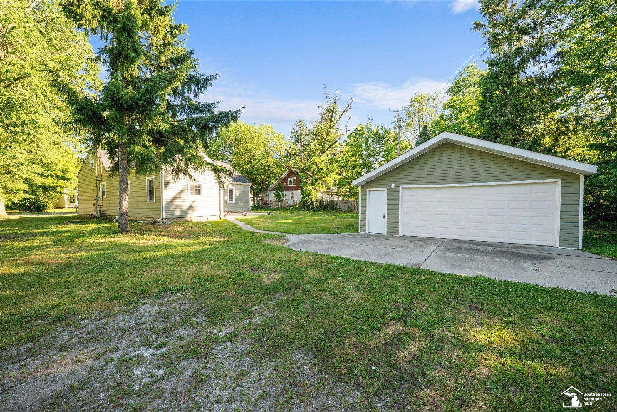 93 N Division Street, Petersburg, MI 49270 — Photo 45