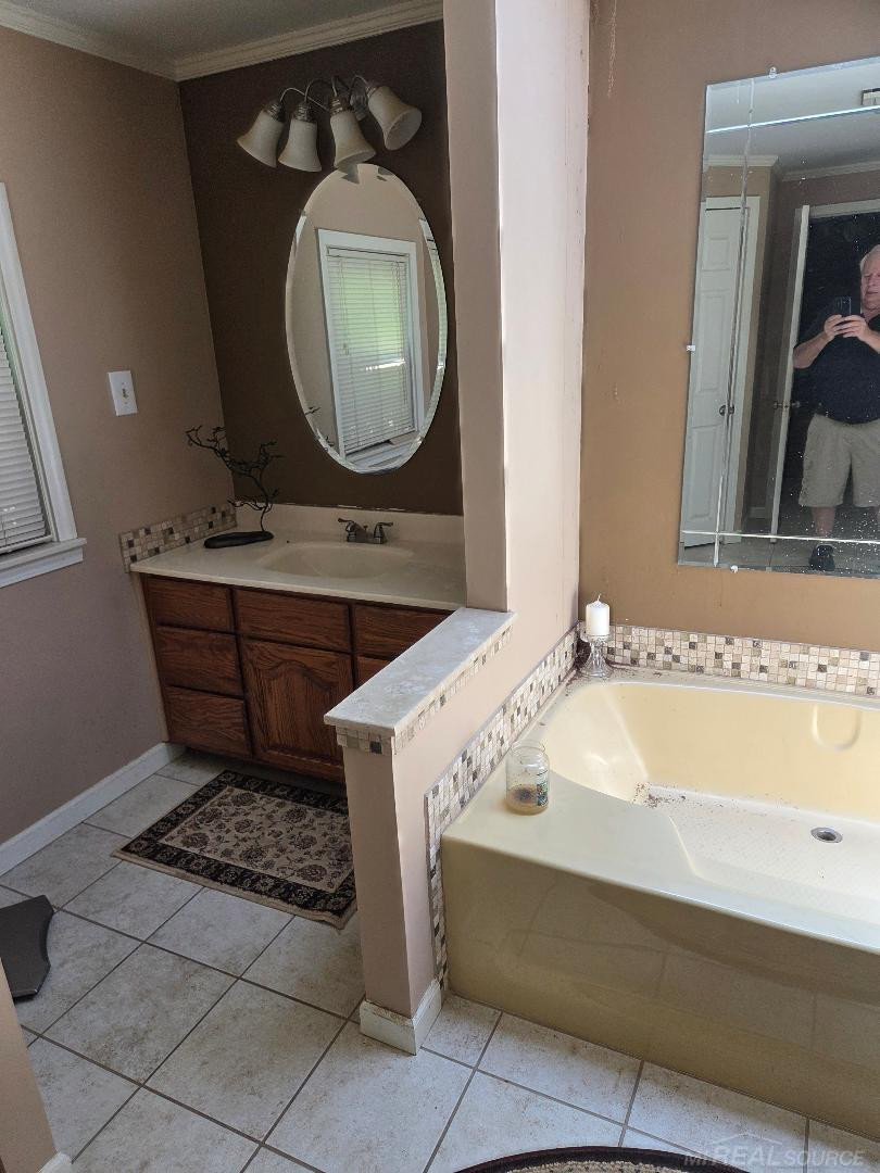 2960 Oakview Street, Dryden, MI 48428 — Photo 15