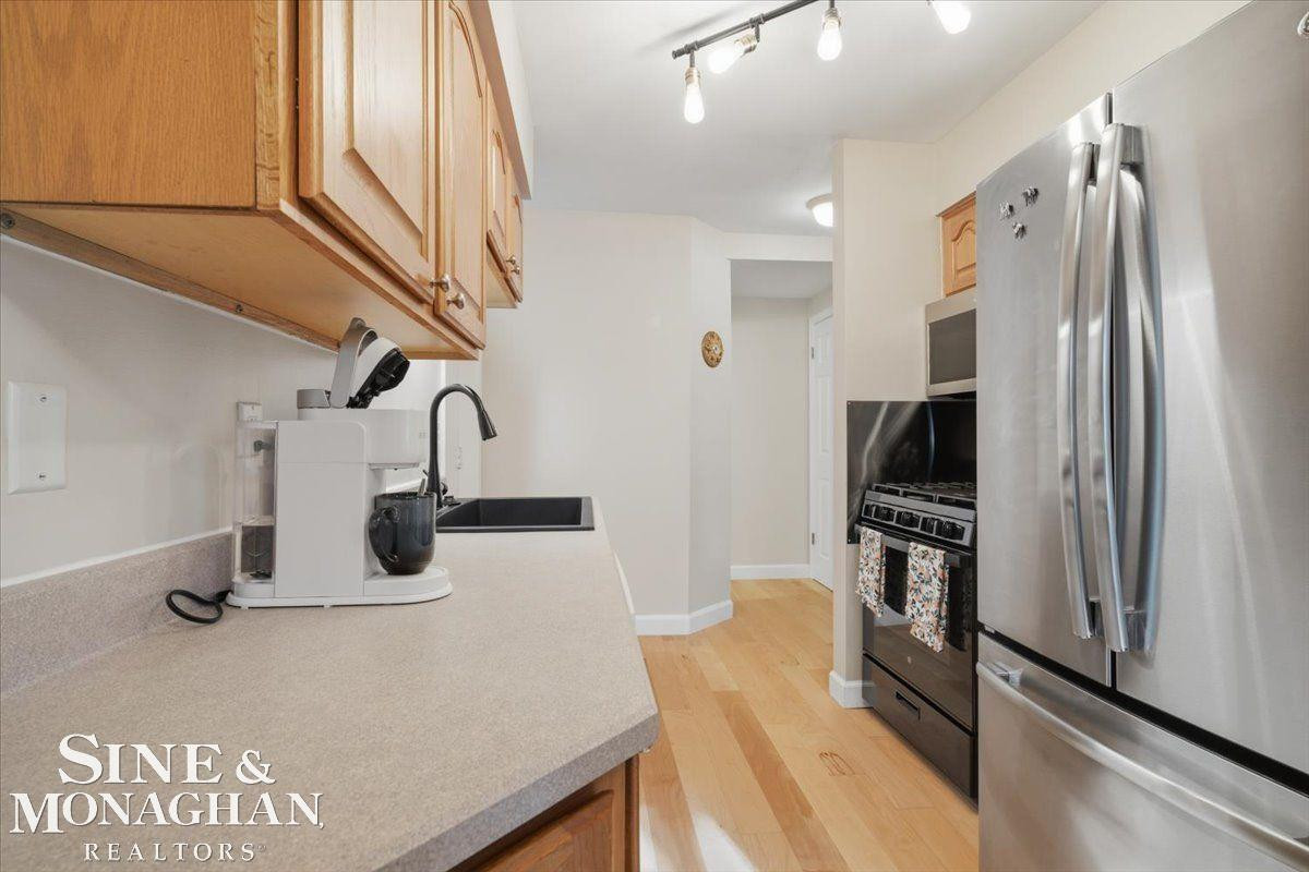 935 Brown Street, MI 48079 — Photo 13