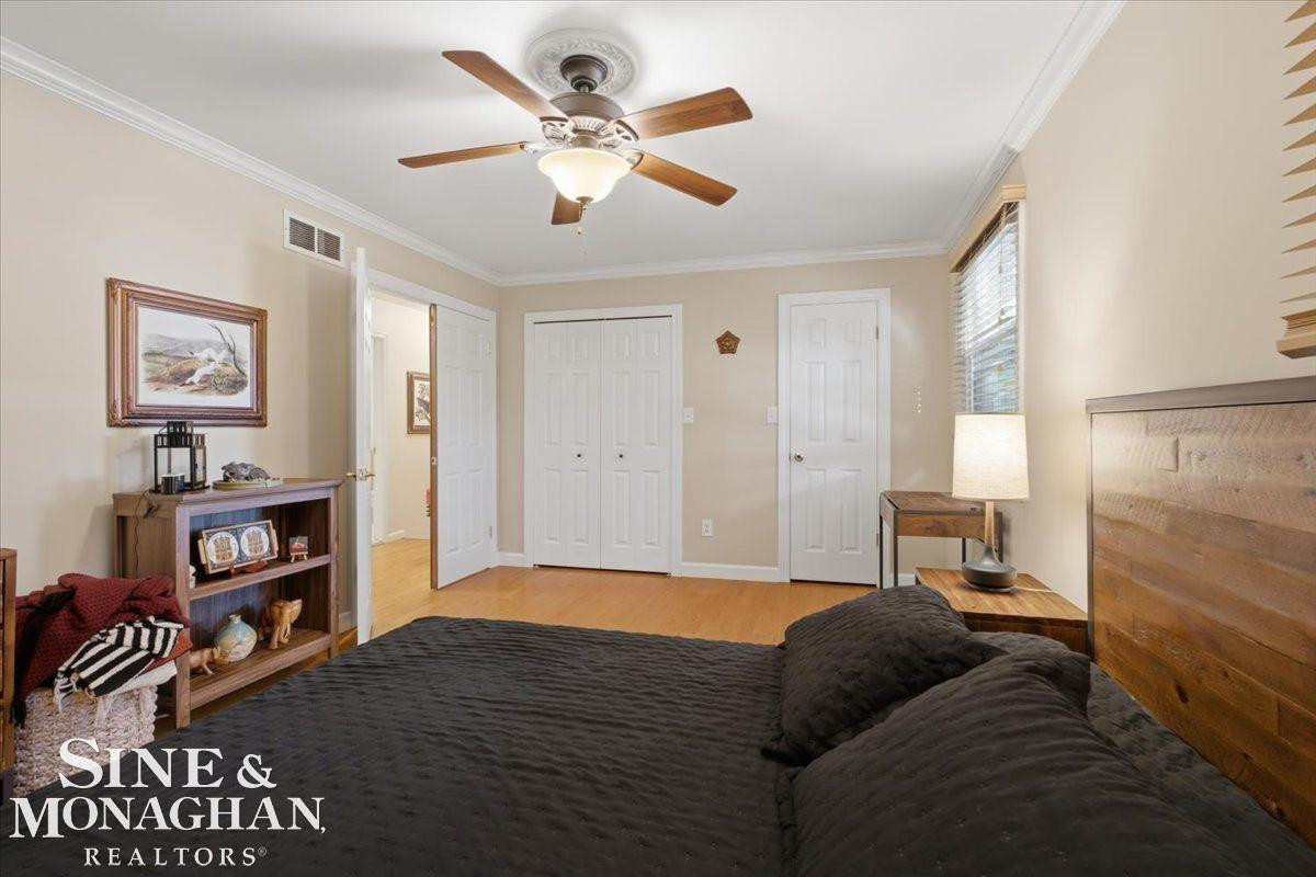 935 Brown Street, MI 48079 — Photo 17