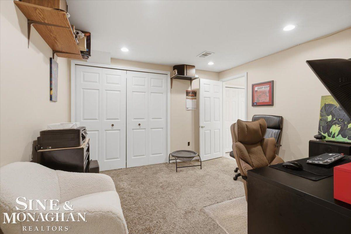 935 Brown Street, MI 48079 — Photo 23