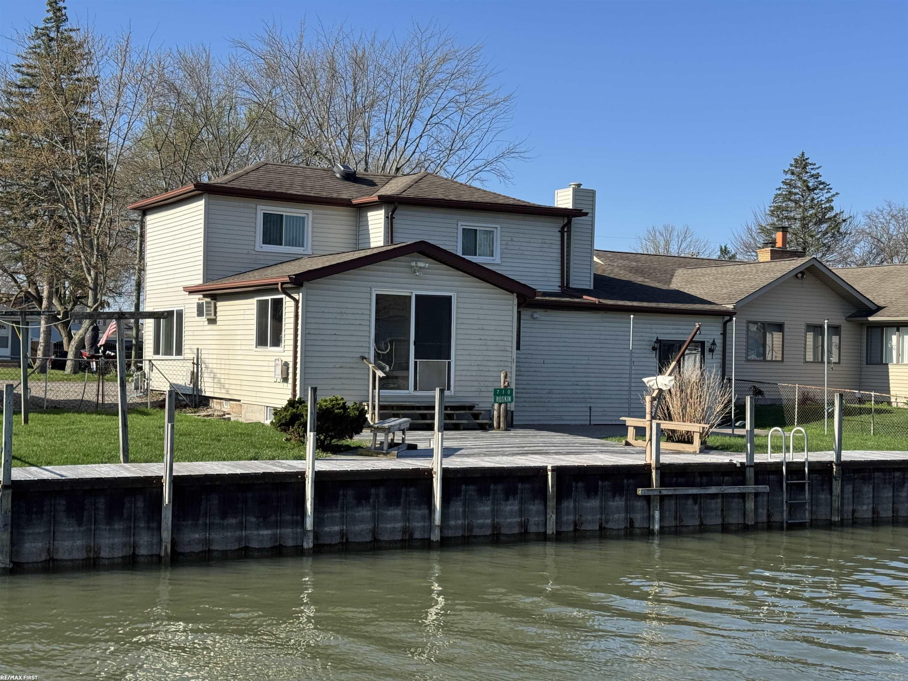 710 Ruskin Avenue, Algonac, MI 48001 — Photo 4