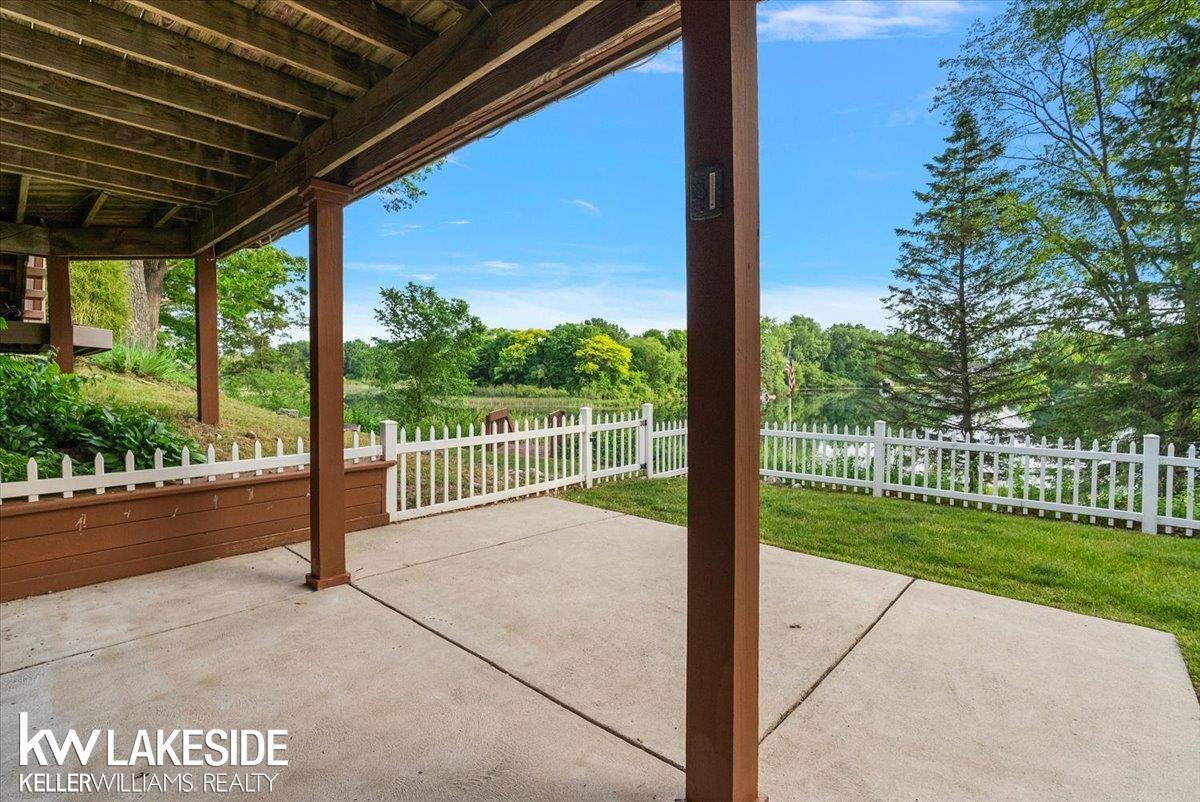 1455 Oak Ridge Road, Oxford, MI 48371 — Photo 9