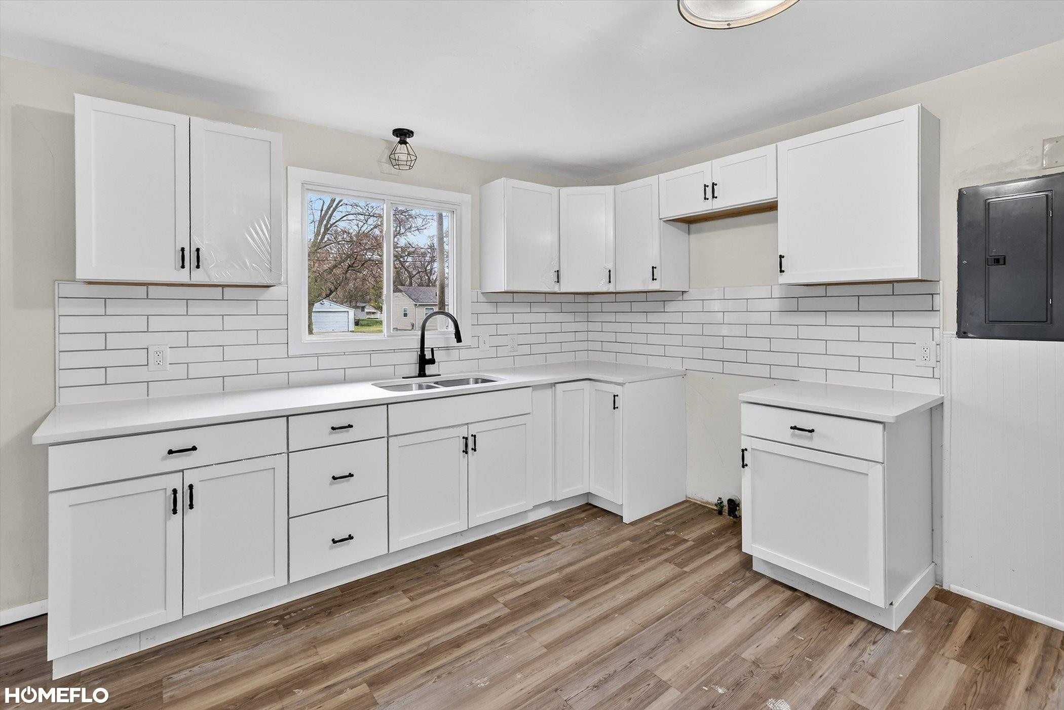 5025 Lodge Street, Saginaw, MI 48601 — Photo 9