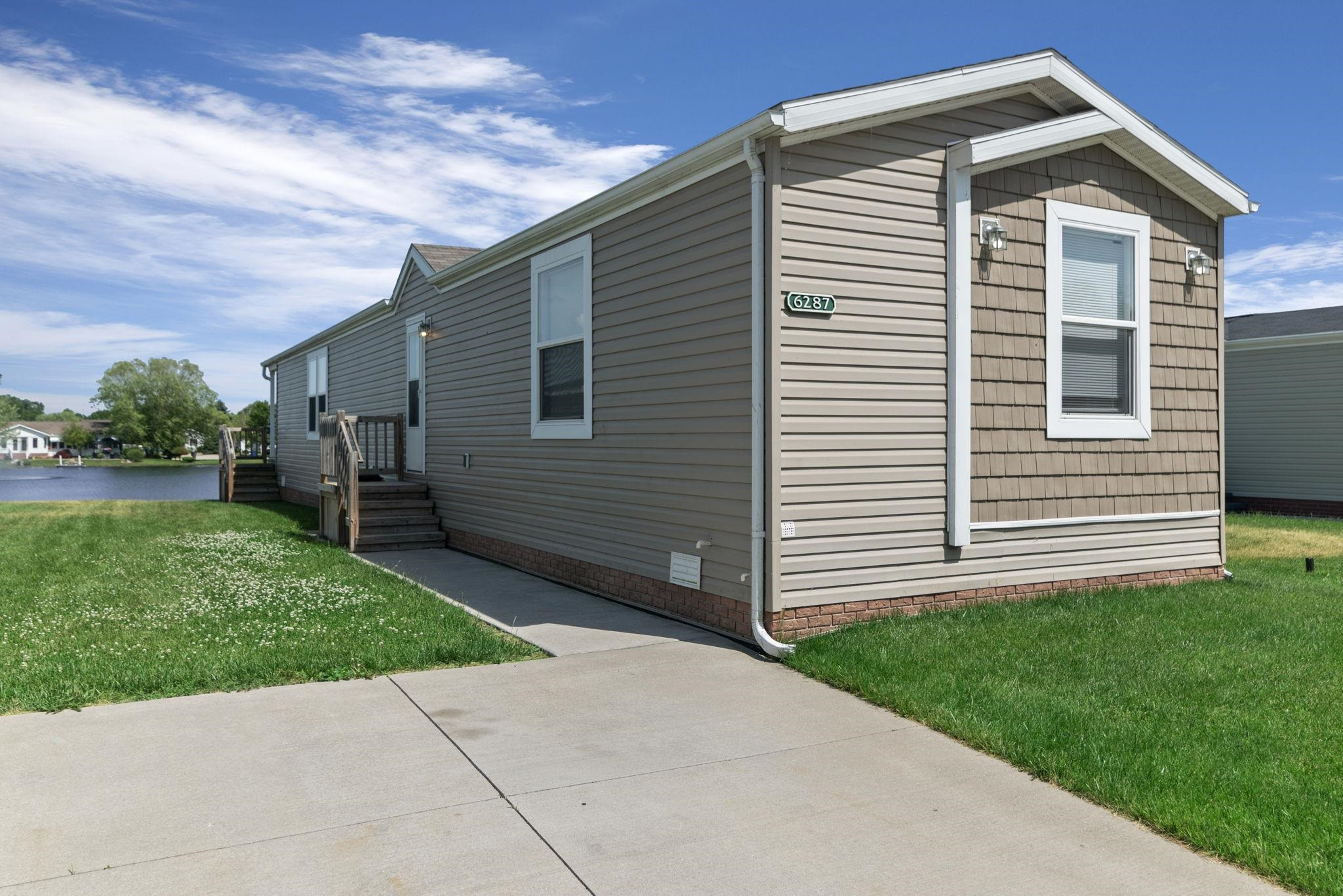6287 Square Lake Drive, MI — Photo 2