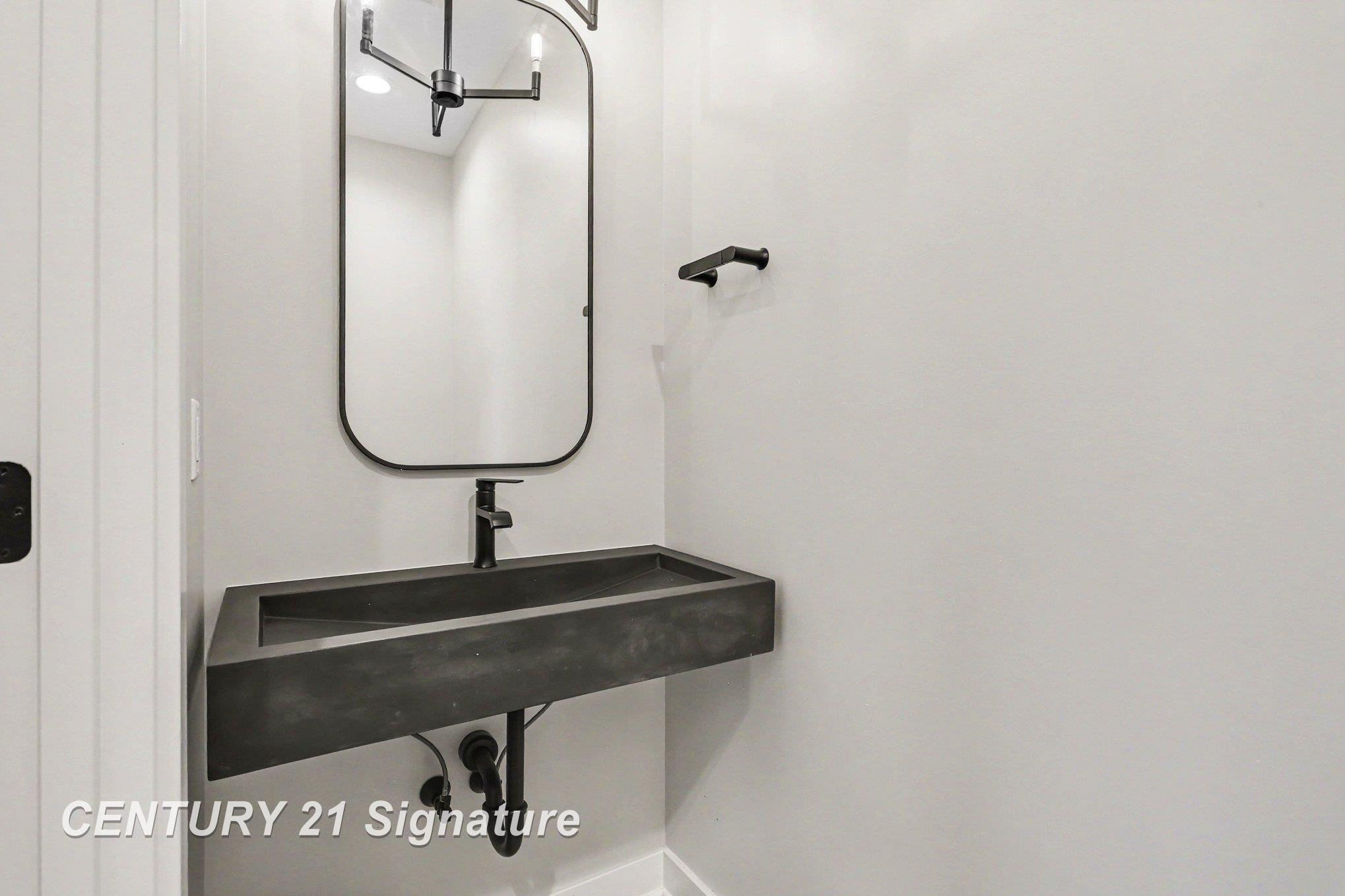 8836 Copper Court, Freeland, MI 48623 — Photo 31