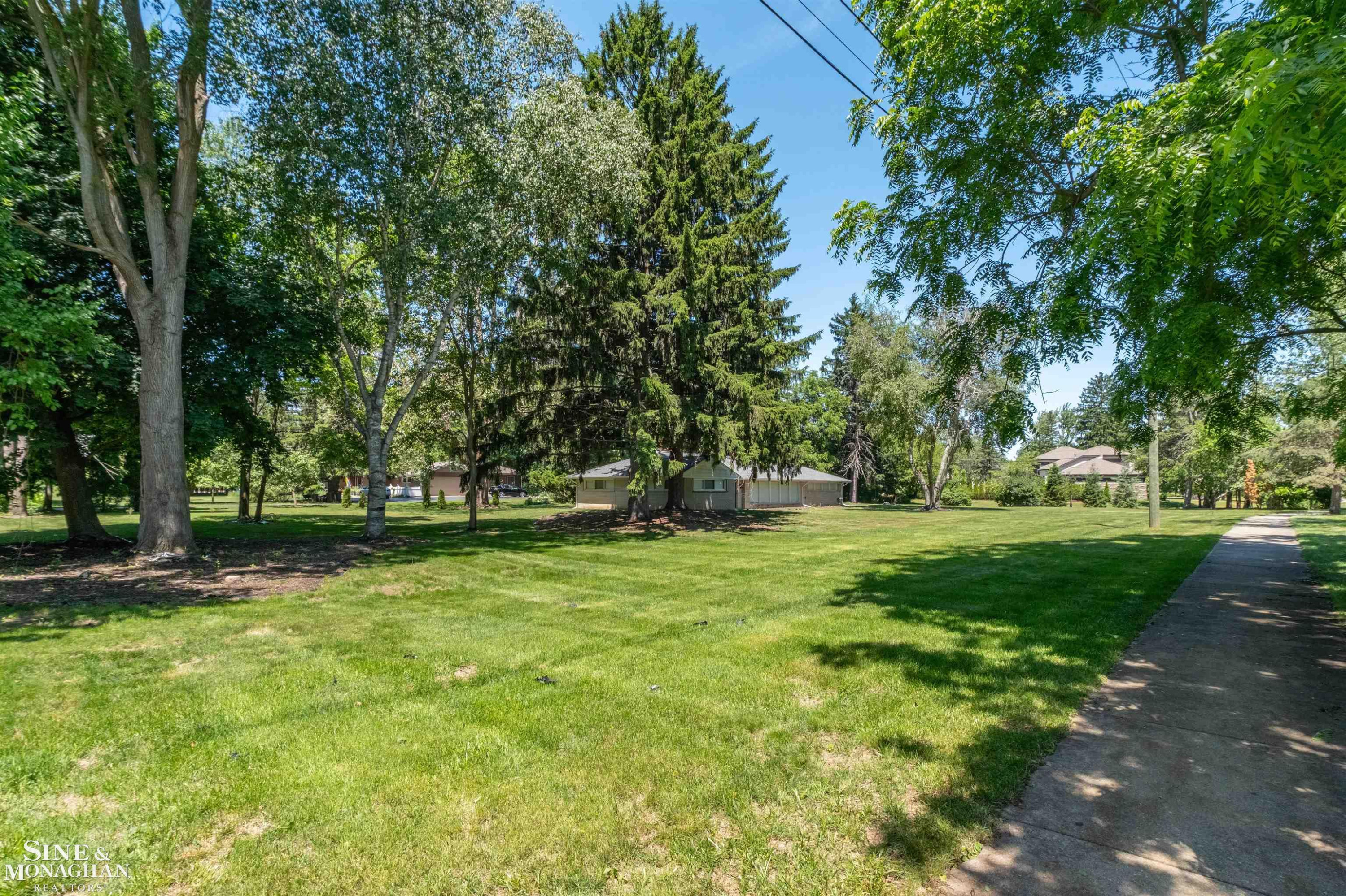 6340 FRANKLIN Road, Bloomfield Hills, MI 48301 — Photo 39