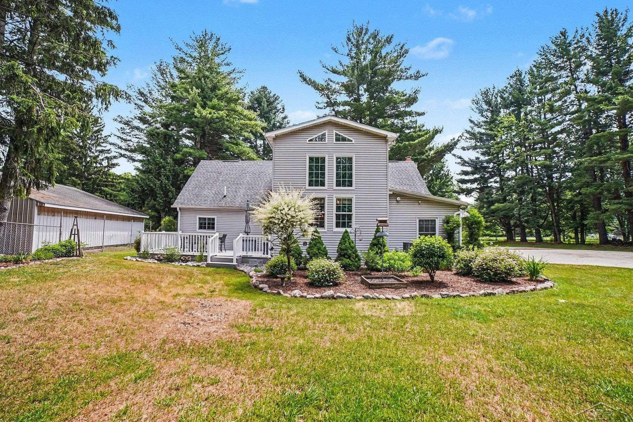 3850 S Fenmore Road, Merrill, MI 48637 — Photo 5