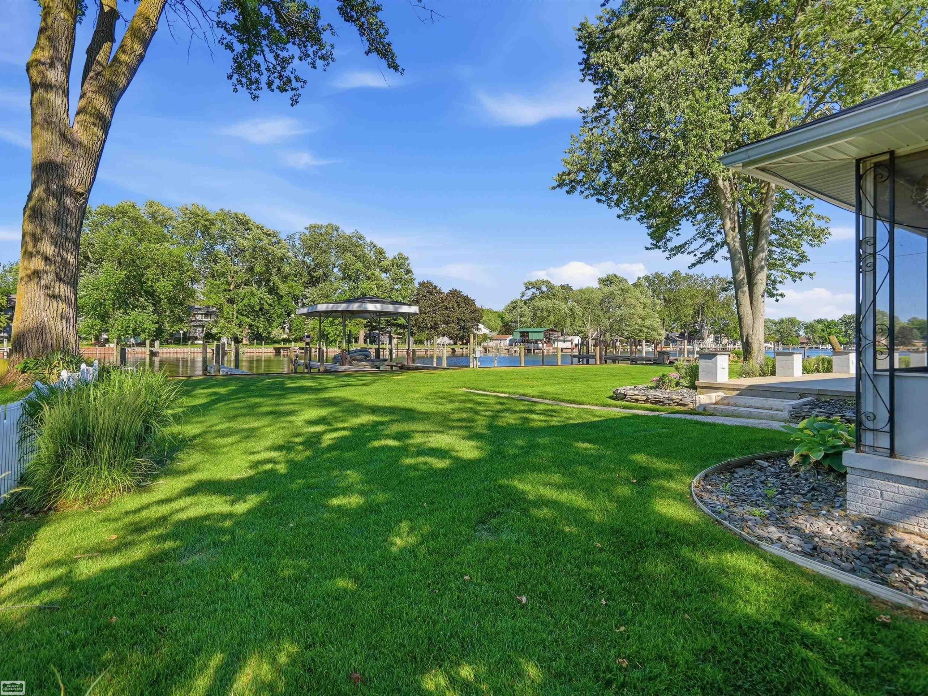 39734 Cove Street, MI — Photo 34