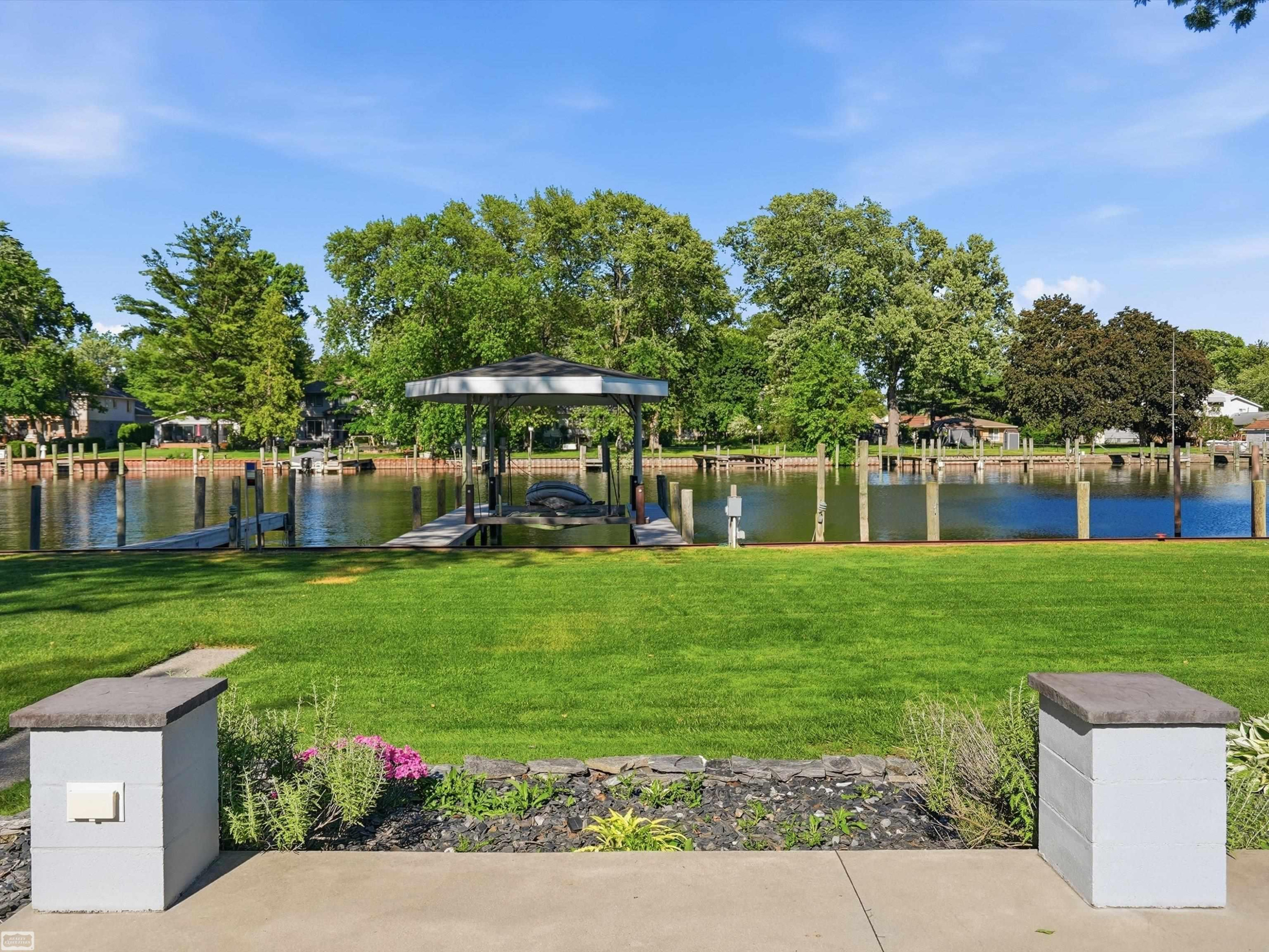 39734 Cove Street, MI — Photo 37