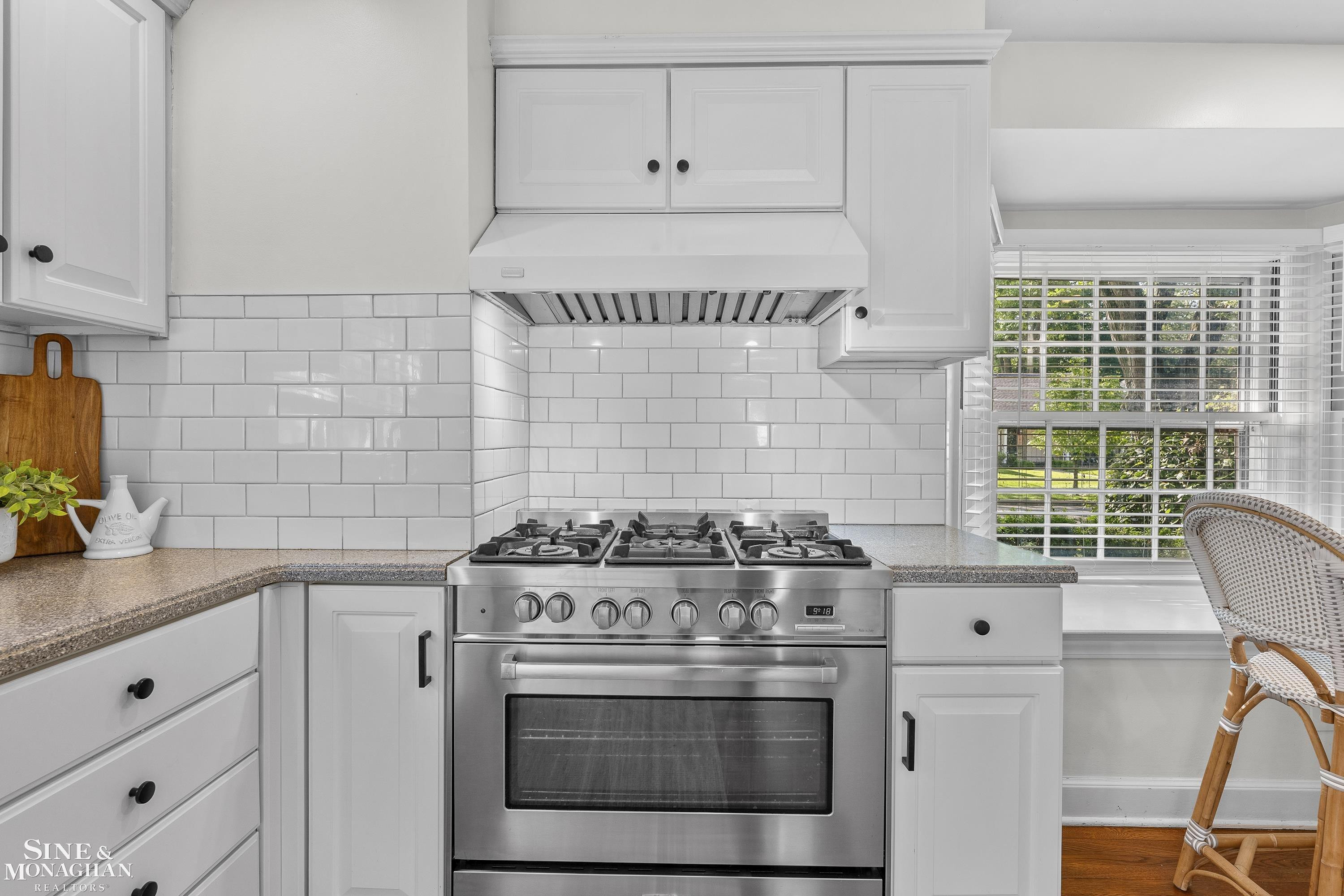 8 Radnor Circle, Grosse Pointe Farms, MI 48236 — Photo 15