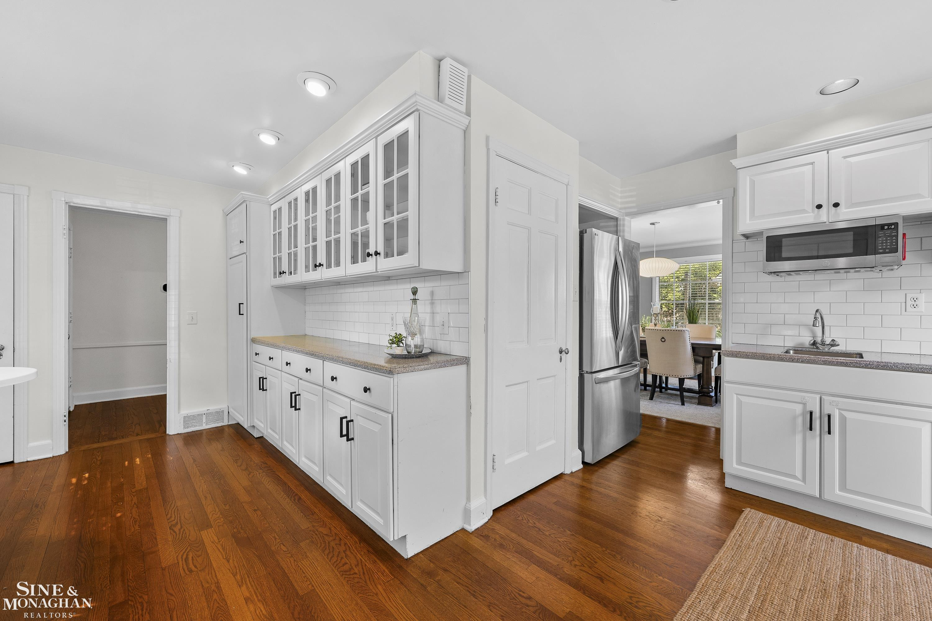 8 Radnor Circle, Grosse Pointe Farms, MI 48236 — Photo 17