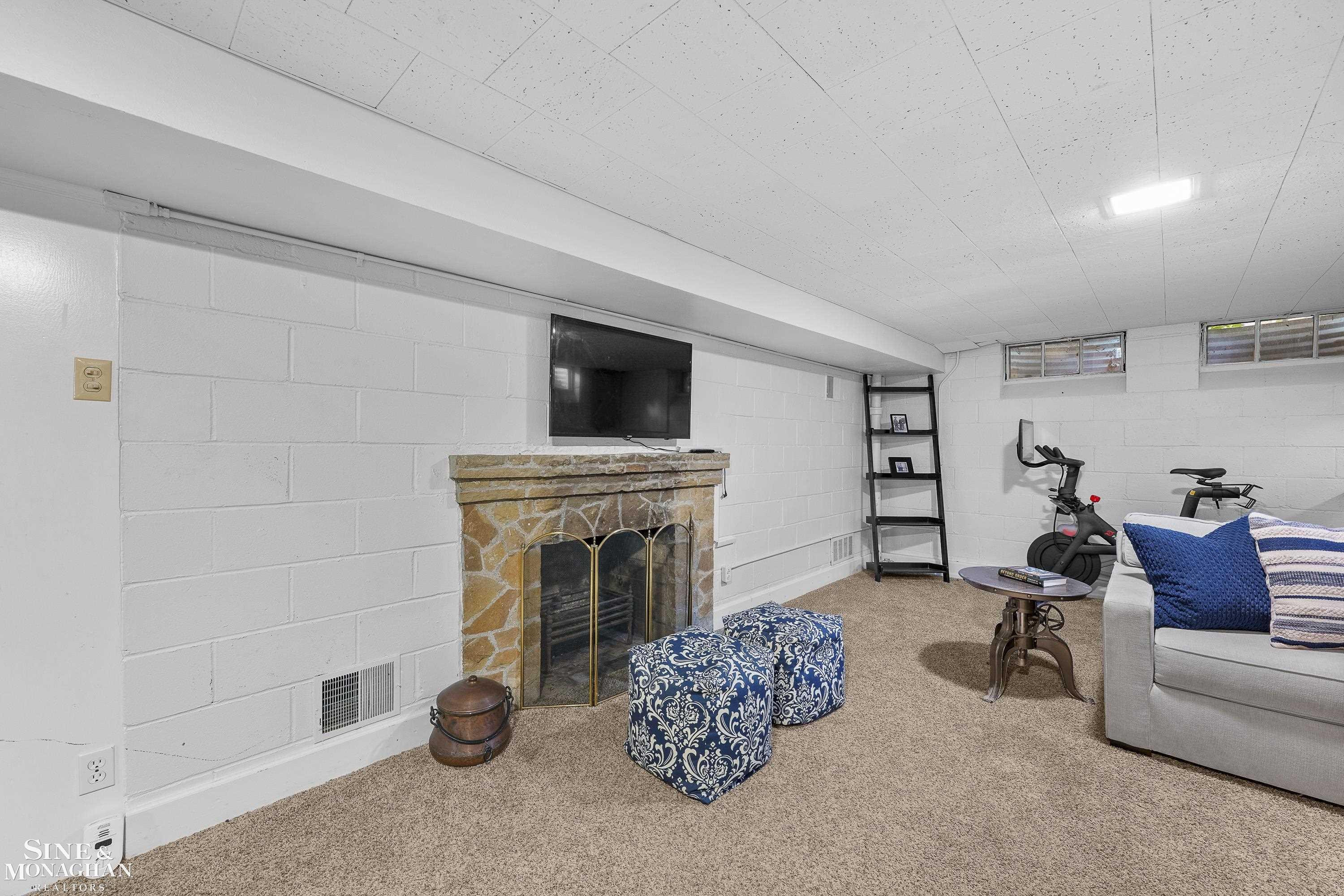 8 Radnor Circle, Grosse Pointe Farms, MI 48236 — Photo 43