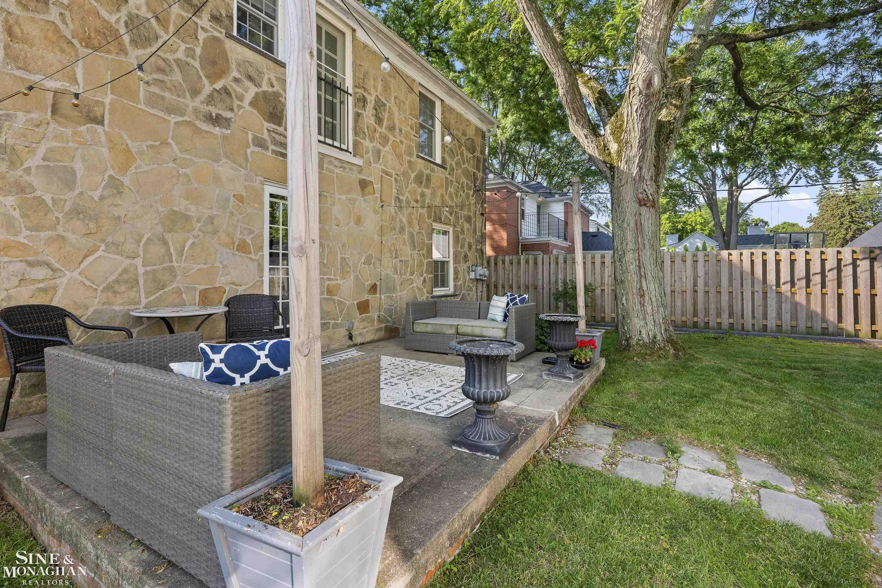 8 Radnor Circle, Grosse Pointe Farms, MI 48236 — Photo 54