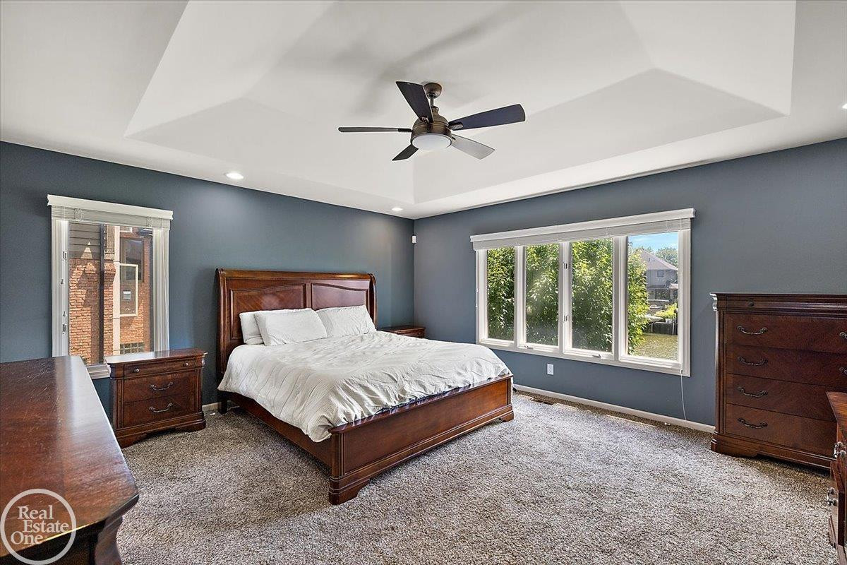 49572 Compass Point Drive, MI 48047 — Photo 45
