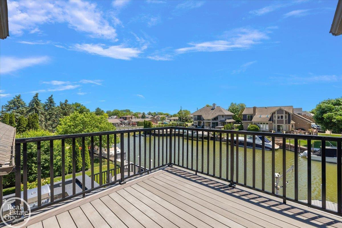49572 Compass Point Drive, MI 48047 — Photo 48