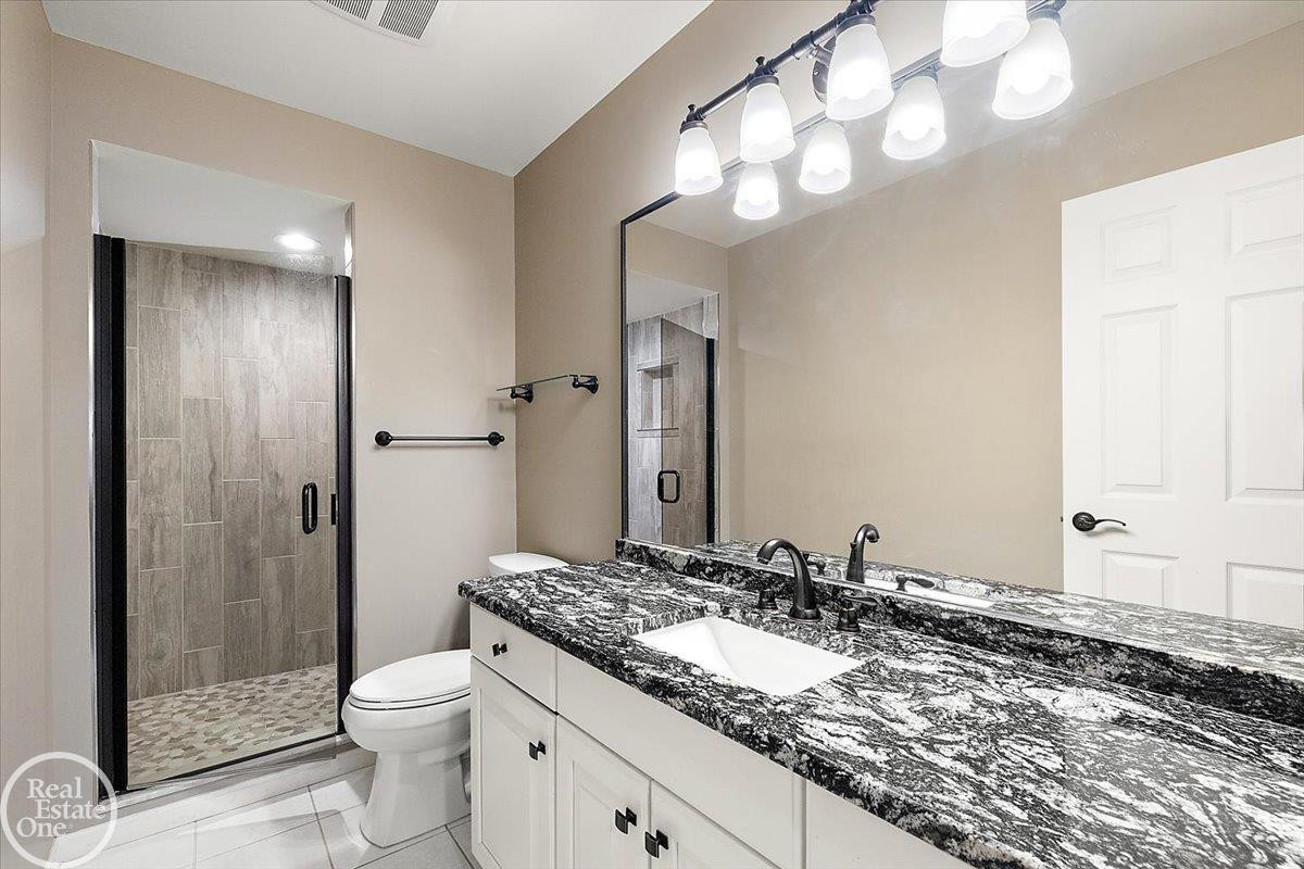 49572 Compass Point Drive, MI 48047 — Photo 51