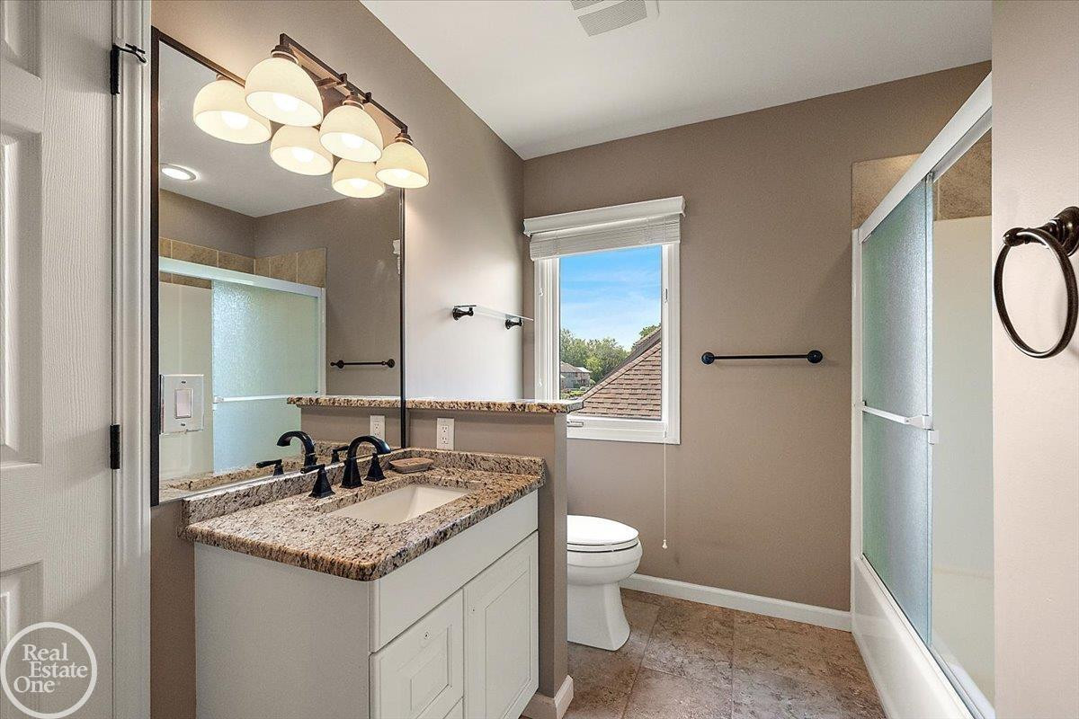 49572 Compass Point Drive, MI 48047 — Photo 53