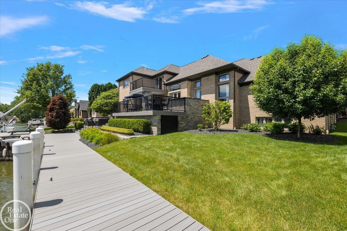 49572 Compass Point Drive, MI 48047 — Photo 65