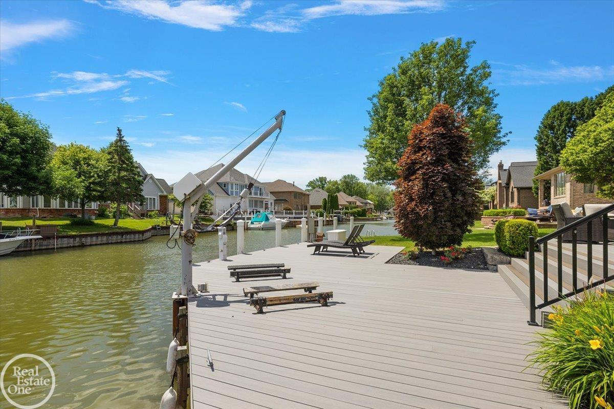 49572 Compass Point Drive, MI 48047 — Photo 66