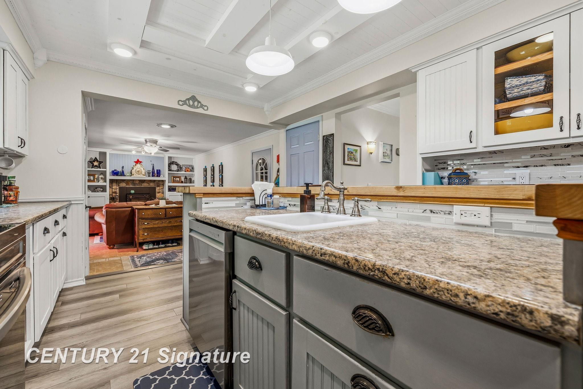 5261 Baker Road, Bridgeport, MI 48722 — Photo 6