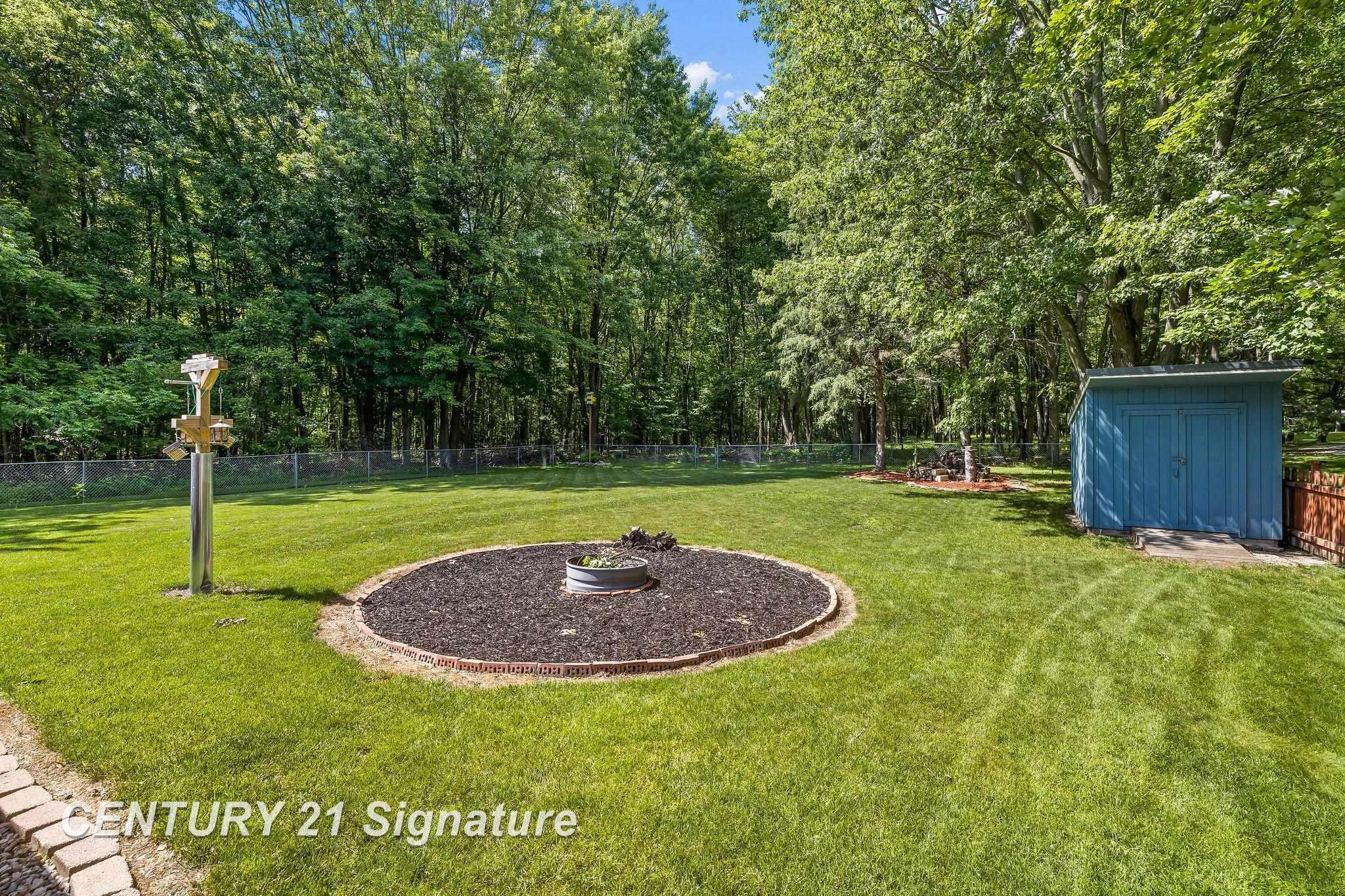 5261 Baker Road, Bridgeport, MI 48722 — Photo 36