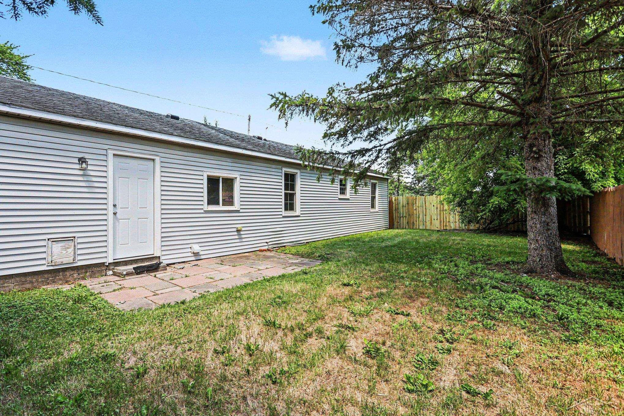 4559 2 Mile Road, Bay City, MI 48706 — Photo 15