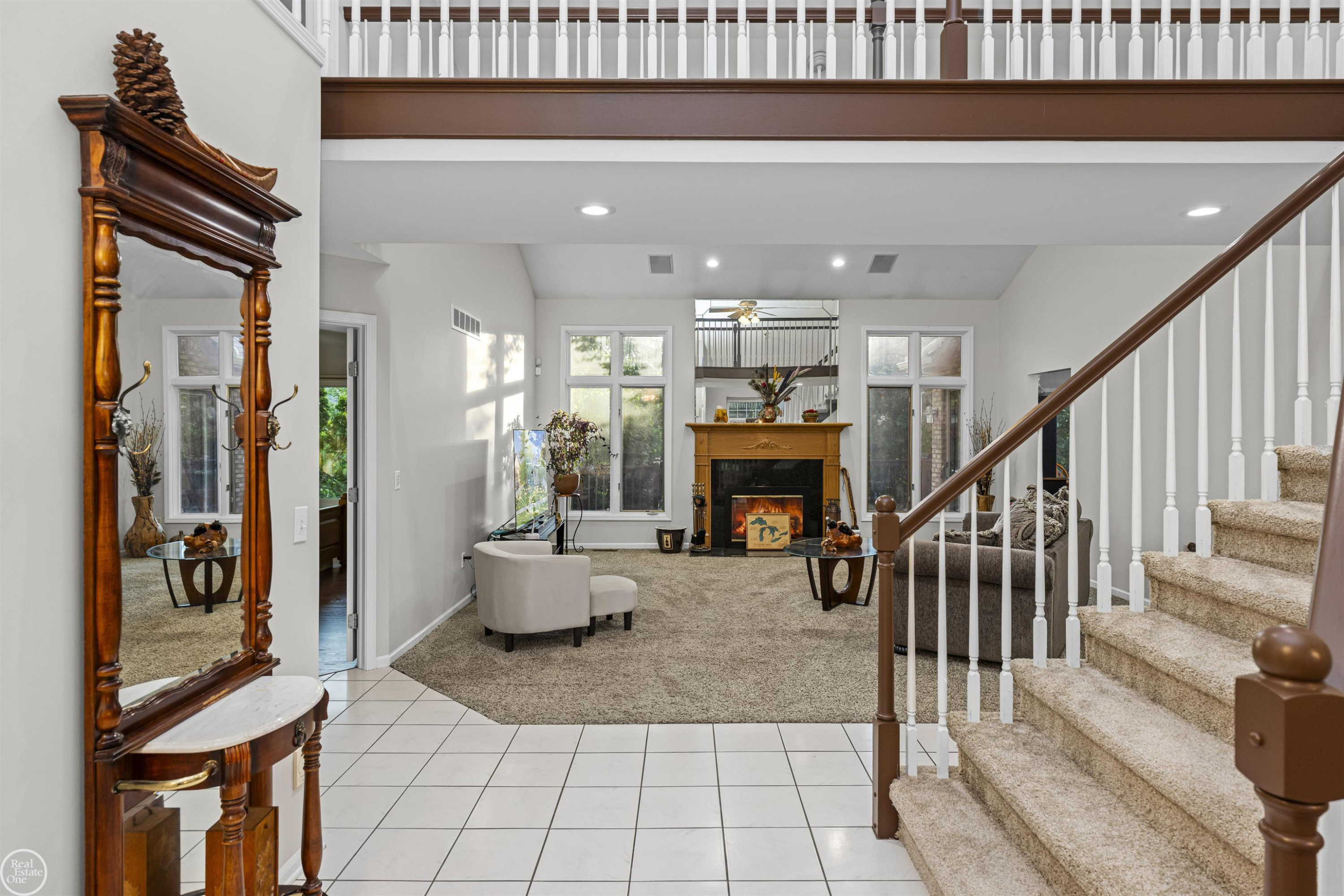 55261 Kingsway Drive, Shelby Twp, MI 48316 — Photo 3