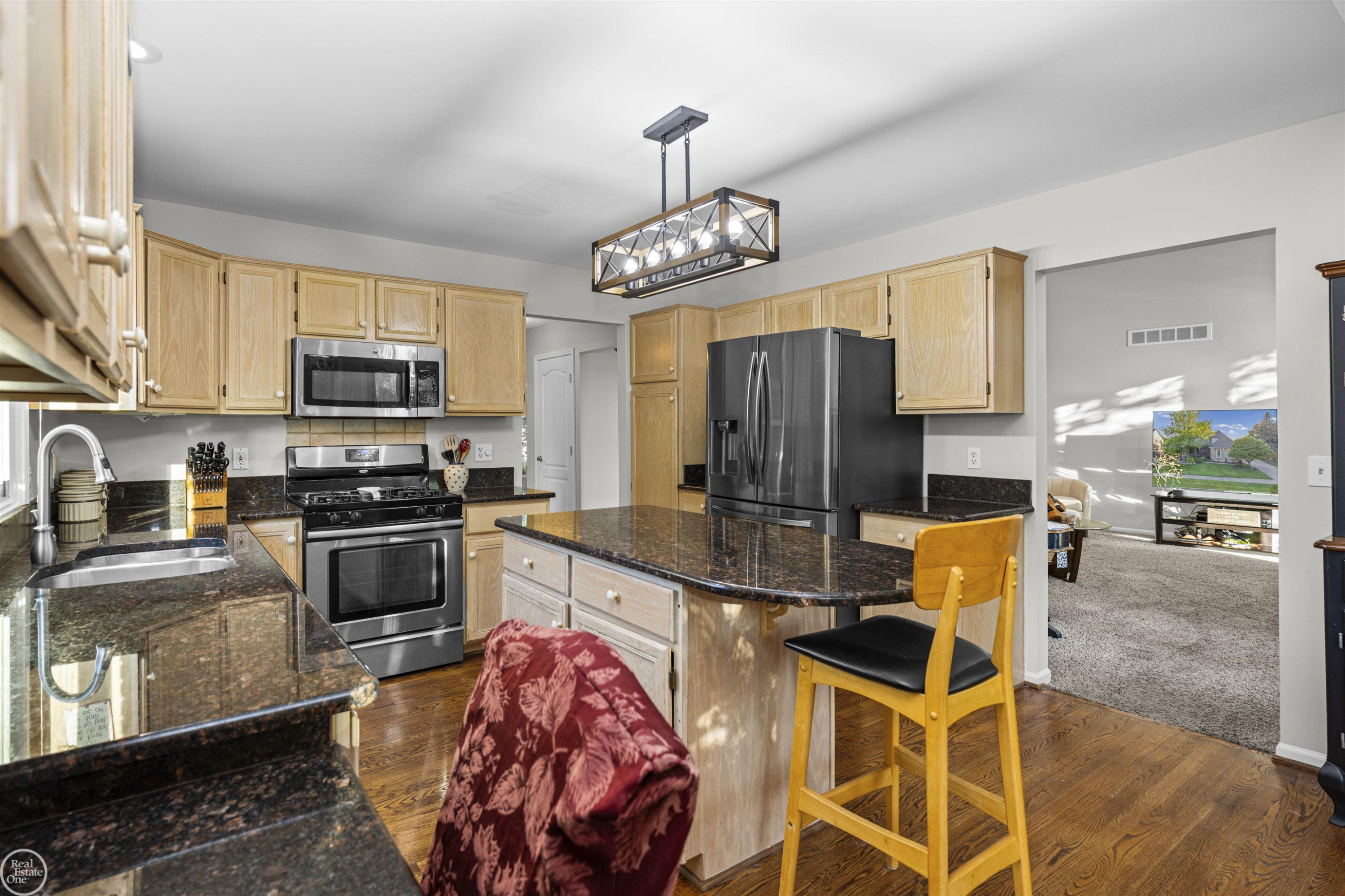 55261 Kingsway Drive, Shelby Twp, MI 48316 — Photo 7