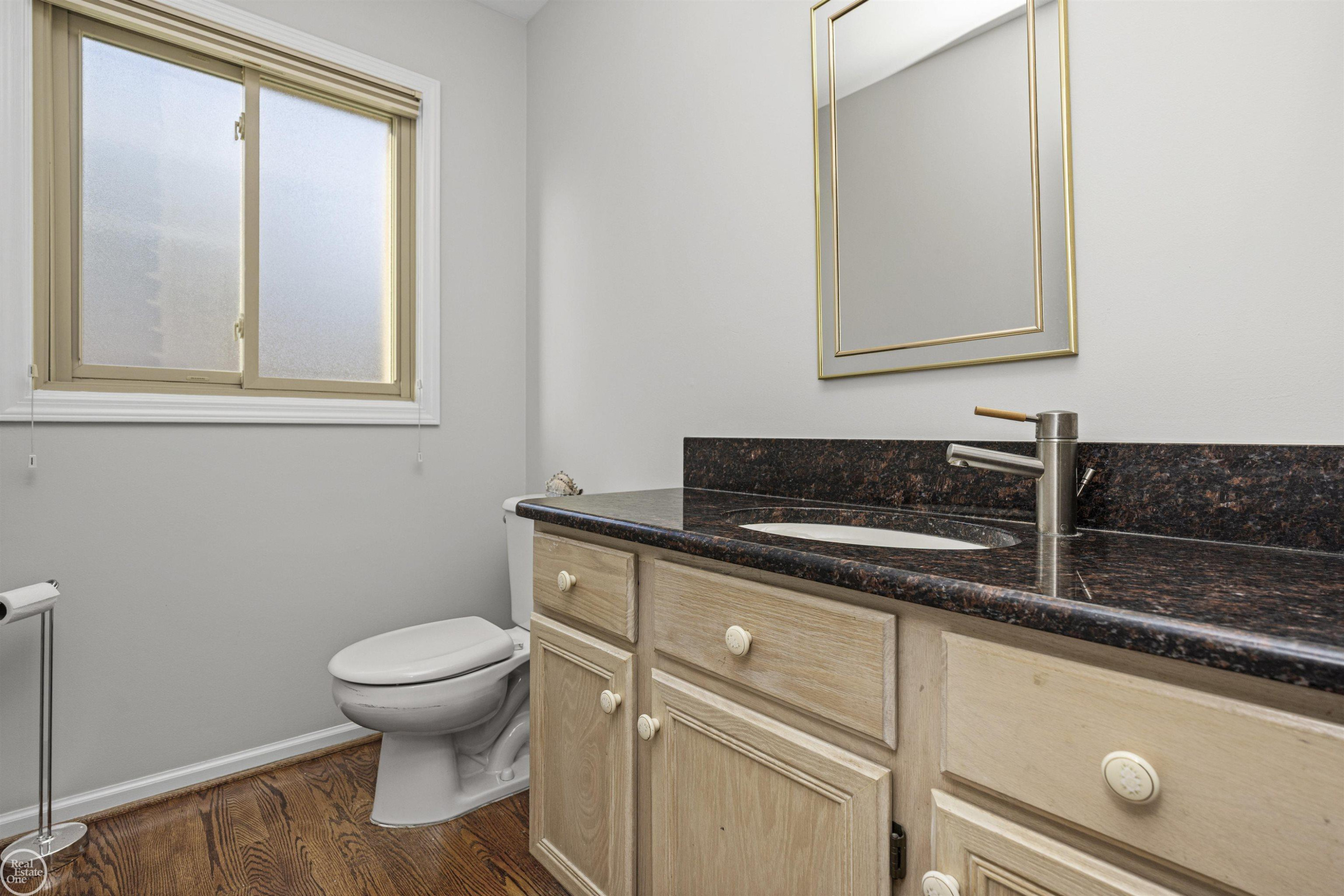 55261 Kingsway Drive, Shelby Twp, MI 48316 — Photo 11