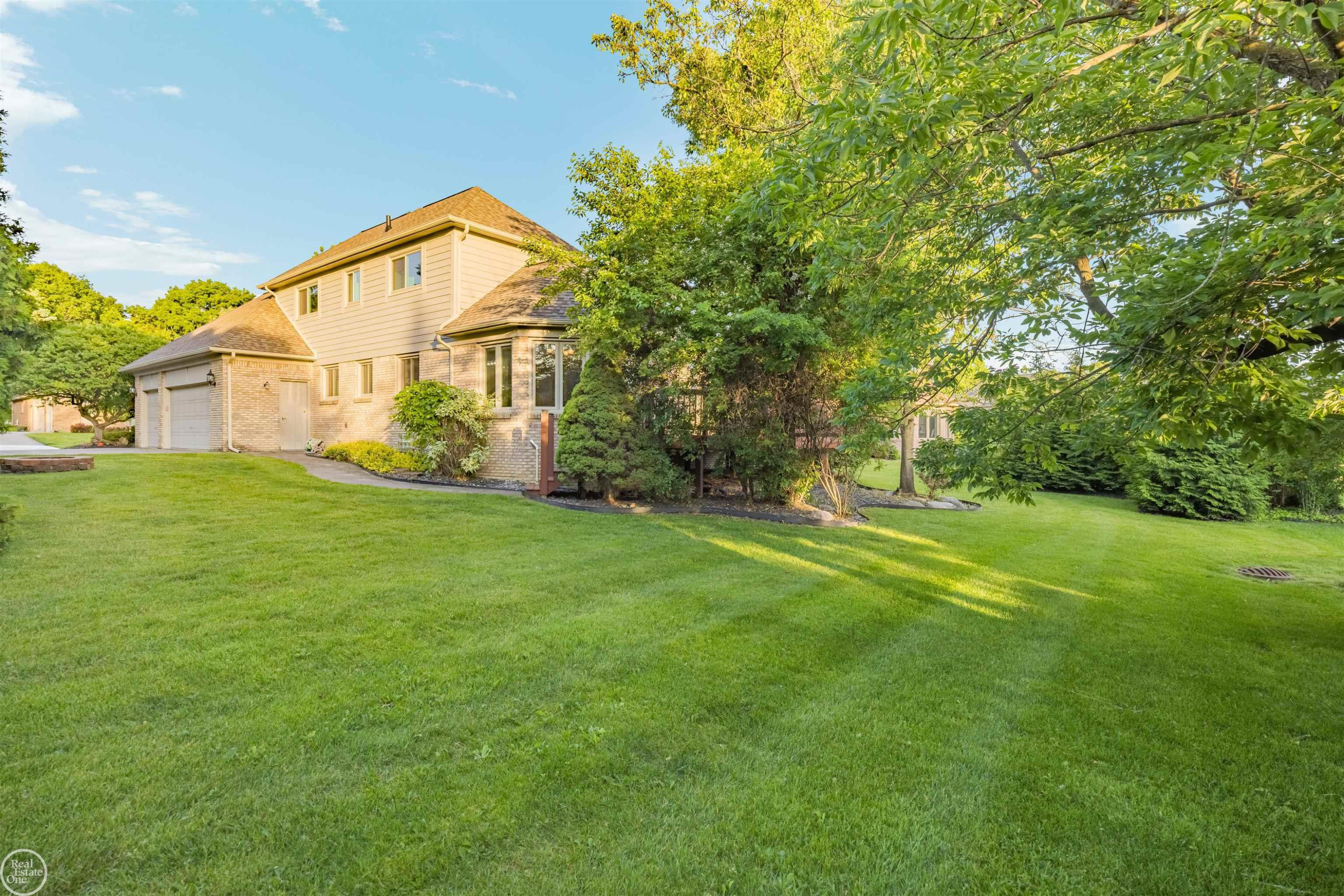 55261 Kingsway Drive, Shelby Twp, MI 48316 — Photo 36
