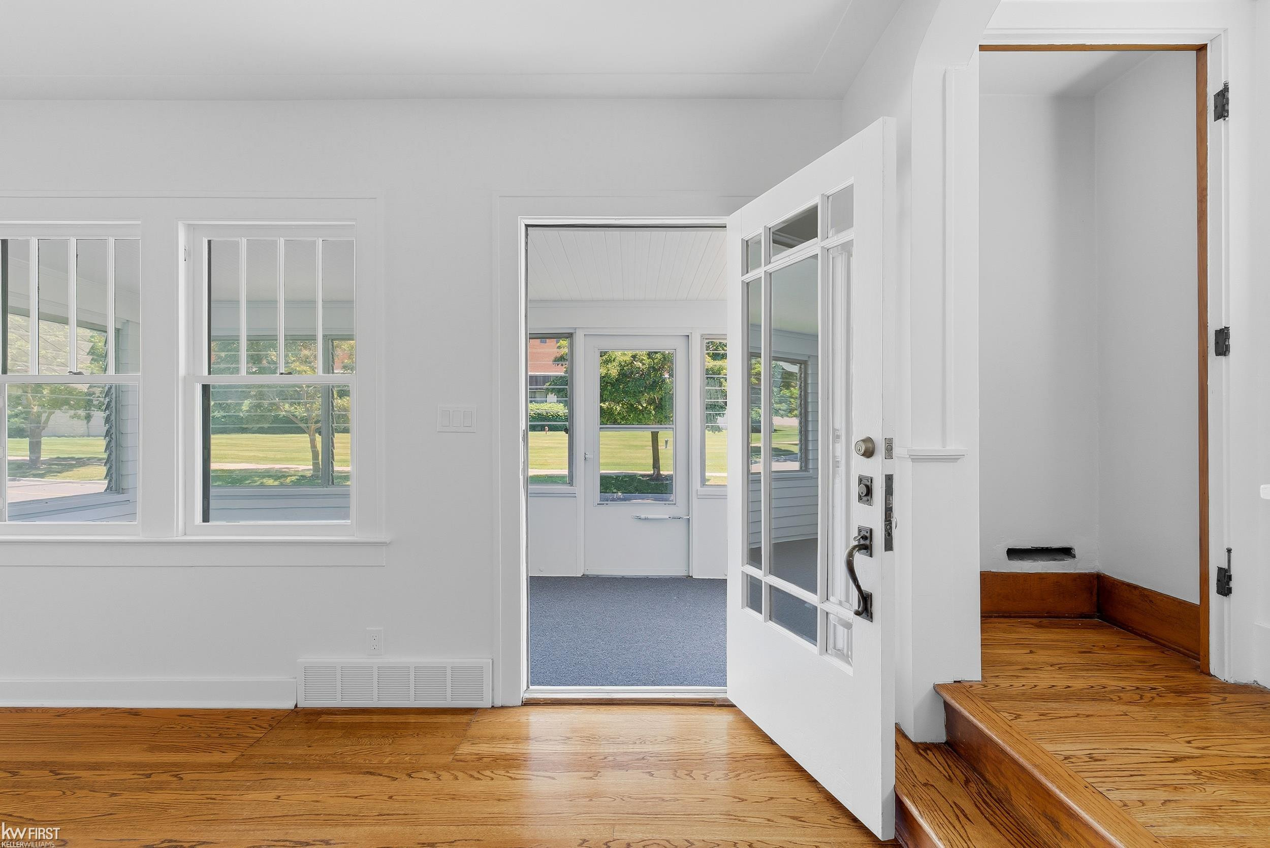 617 Dupont Street, Flint, MI 48504 — Photo 9