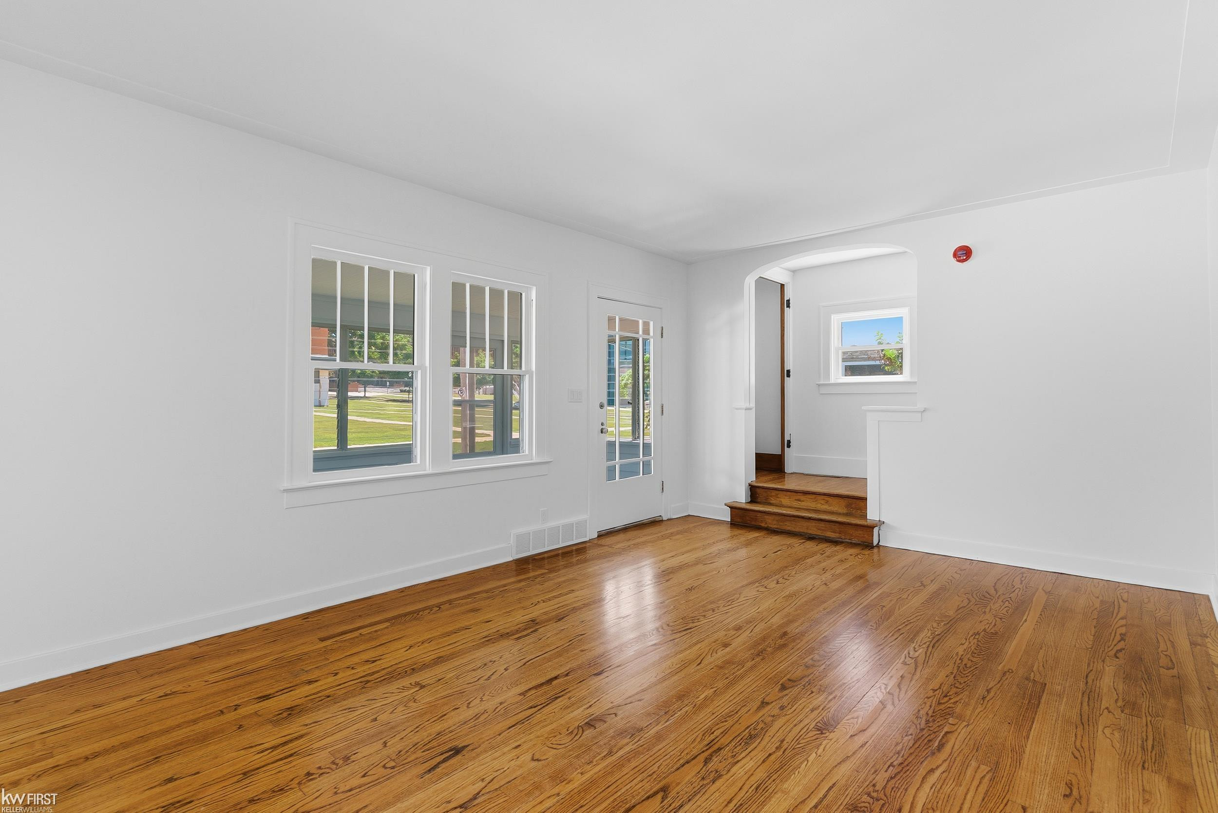 617 Dupont Street, Flint, MI 48504 — Photo 11