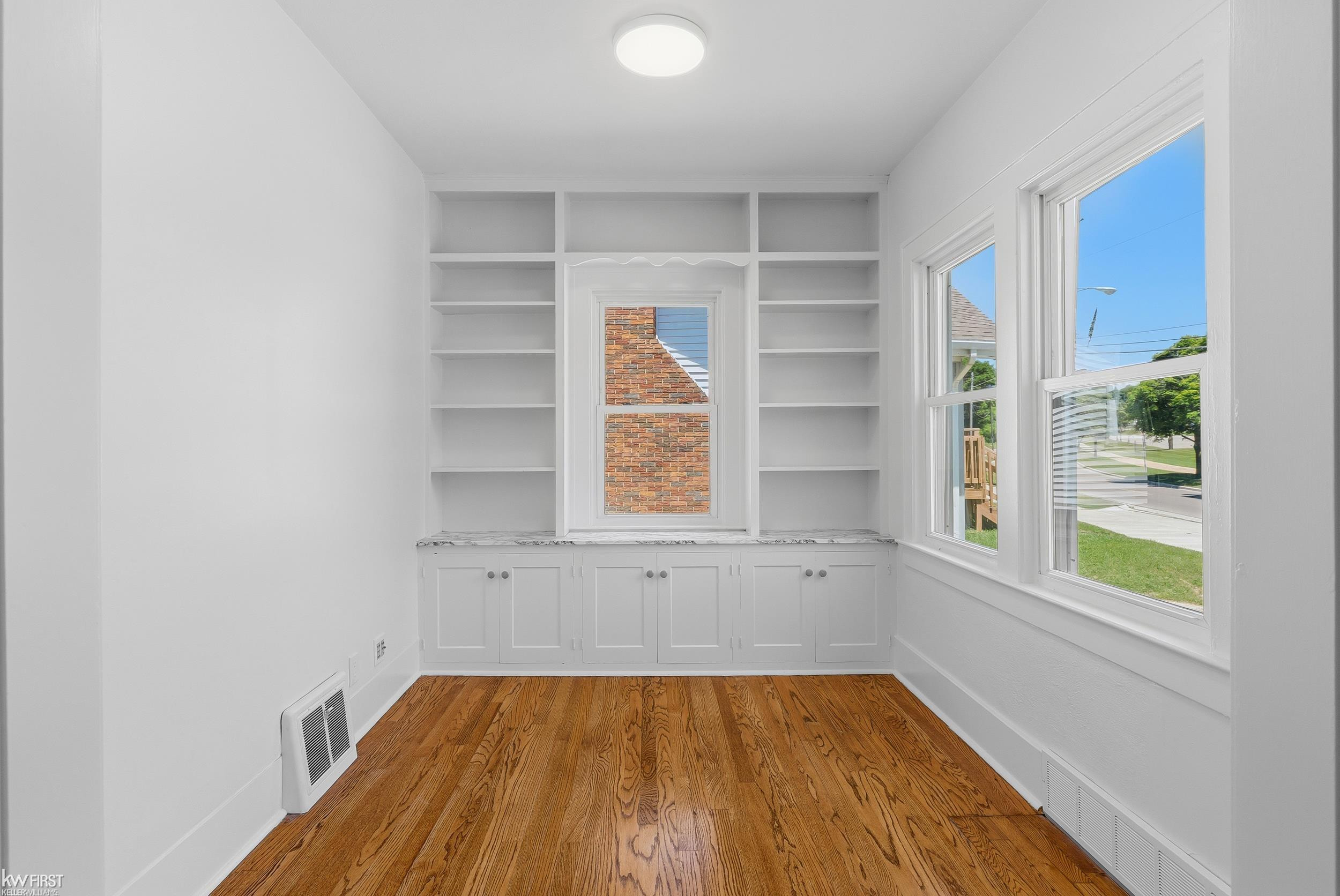 617 Dupont Street, Flint, MI 48504 — Photo 13