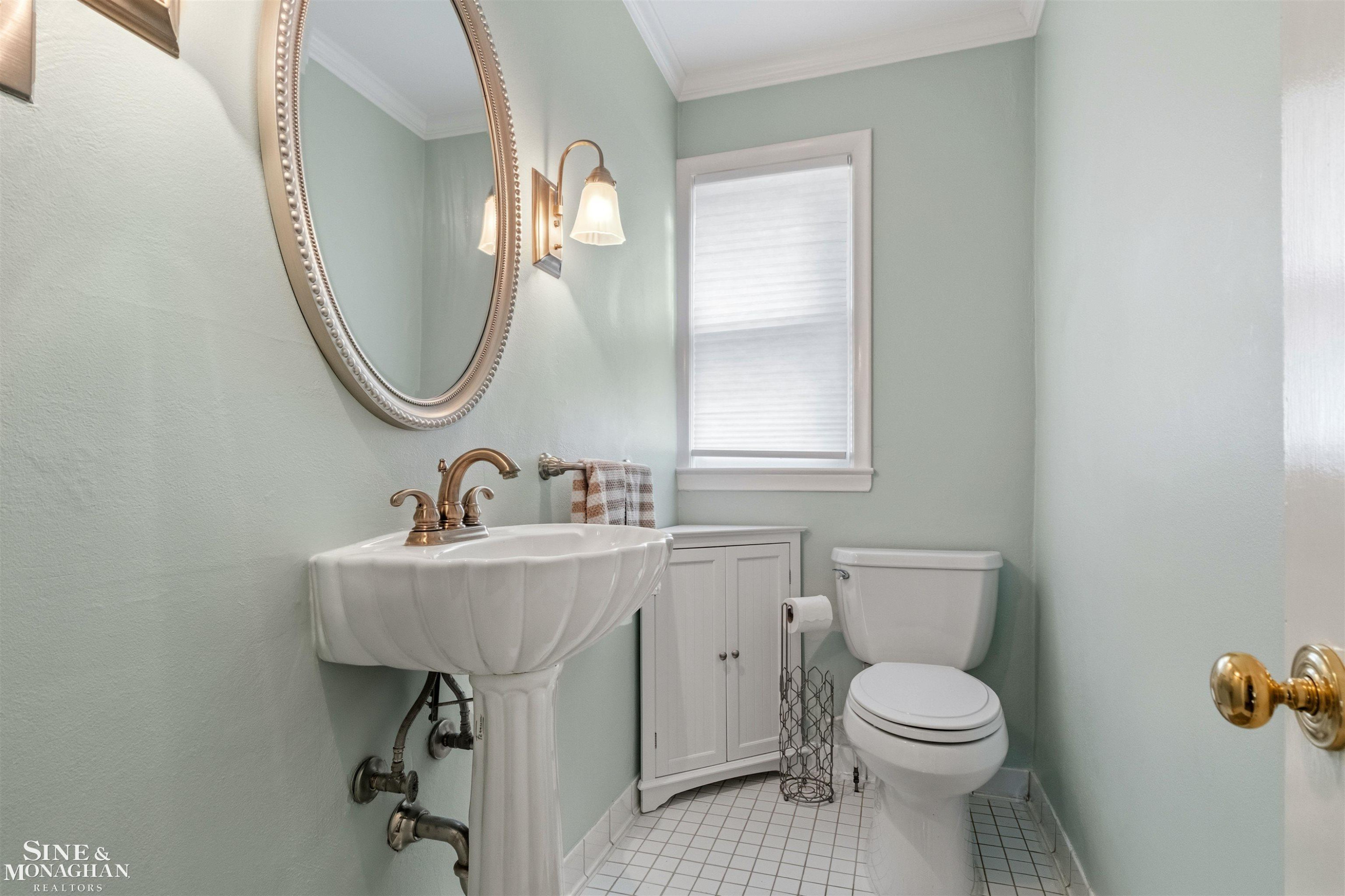 586 University Place, Grosse Pointe, MI 48230 — Photo 16