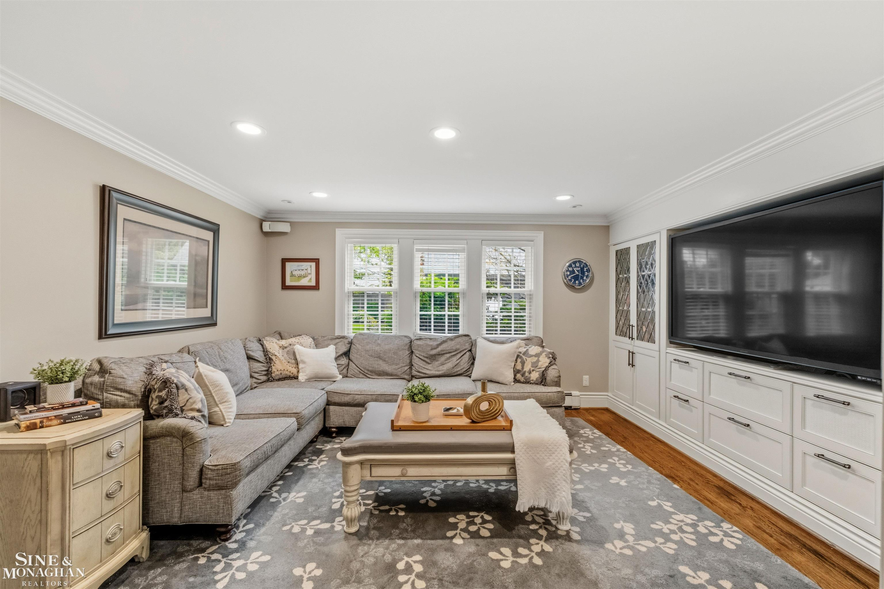 586 University Place, Grosse Pointe, MI 48230 — Photo 18