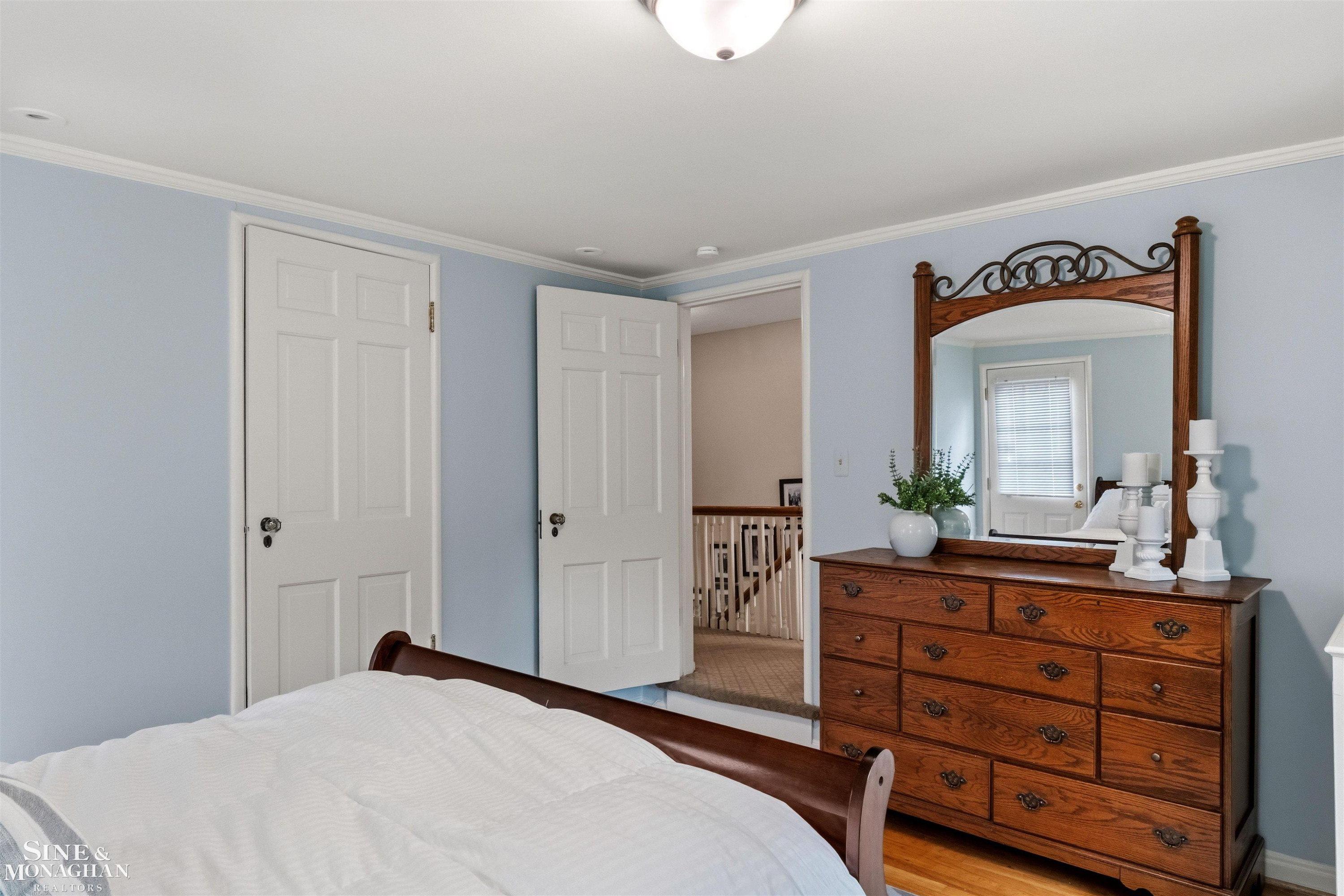 586 University Place, Grosse Pointe, MI 48230 — Photo 29