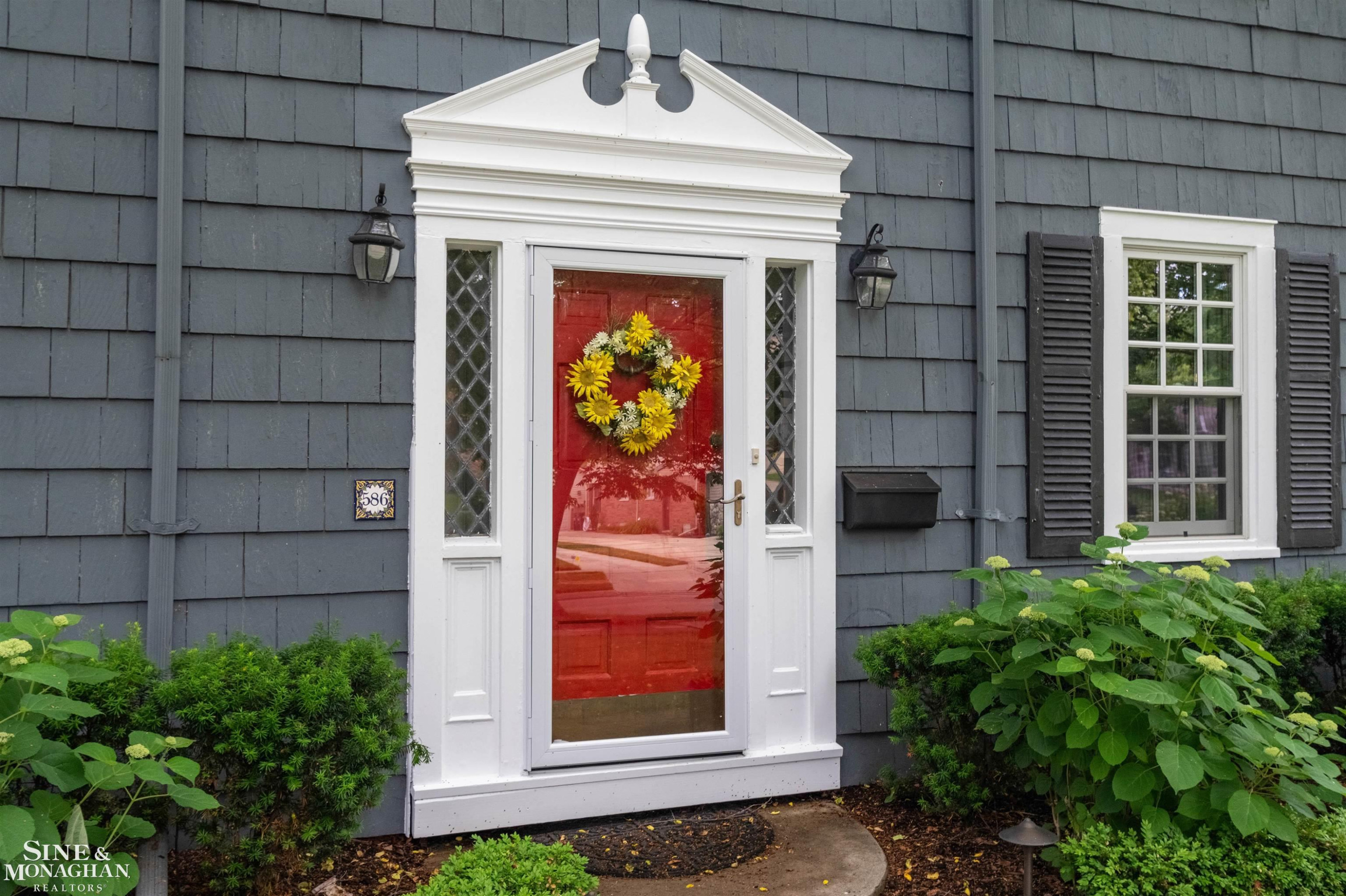 586 University Place, Grosse Pointe, MI 48230 — Photo 45