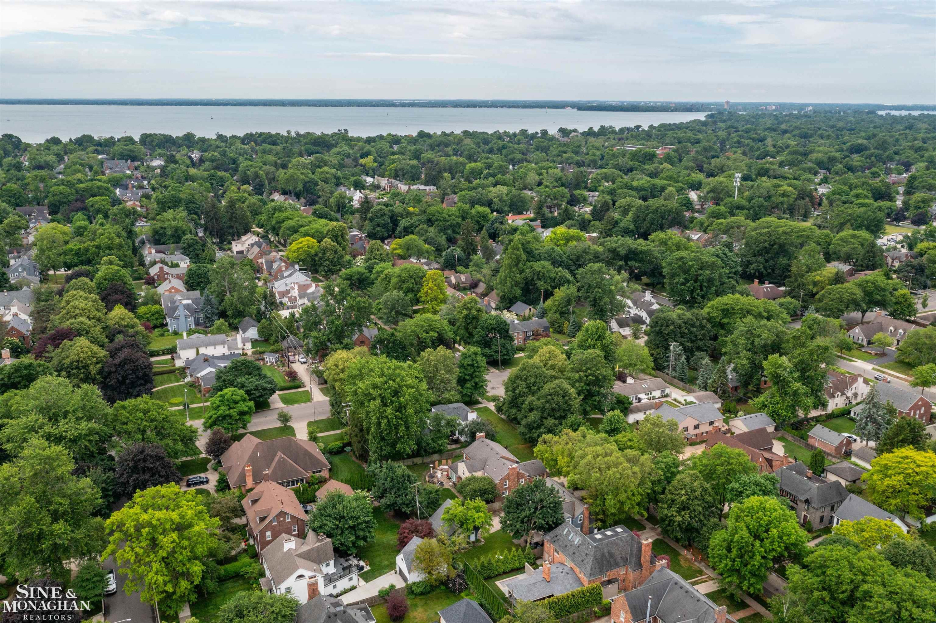 586 University Place, Grosse Pointe, MI 48230 — Photo 47
