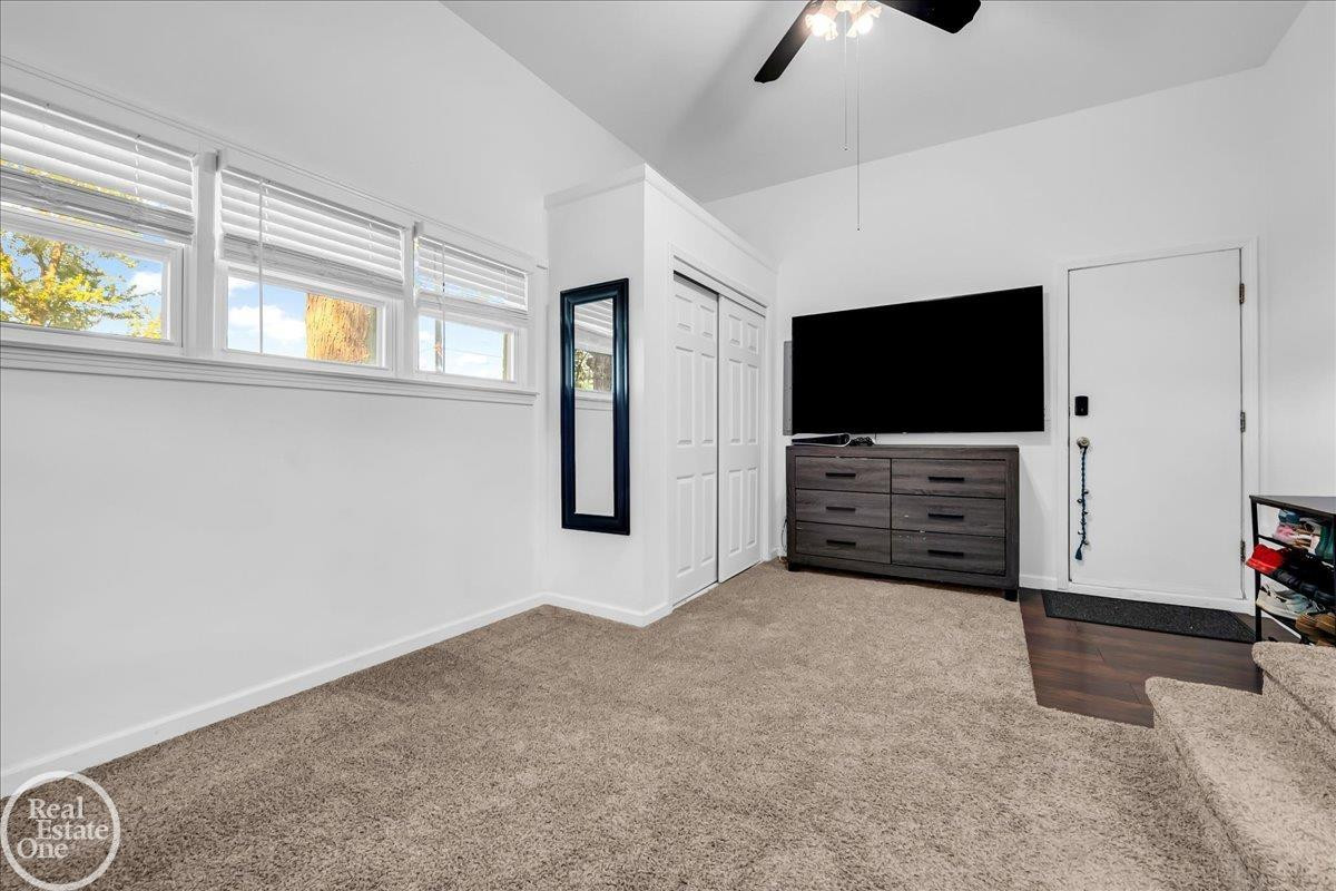 49741 Jefferson Avenue, Chesterfield, MI 48047 — Photo 15