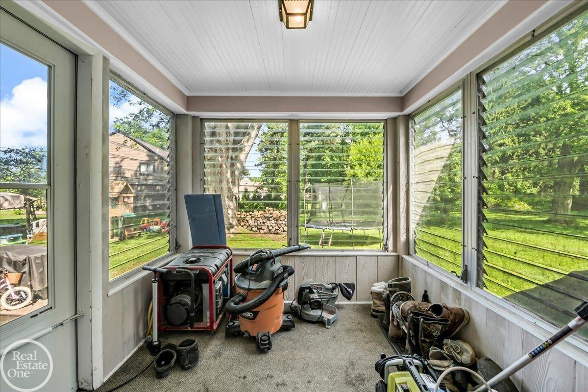 49741 Jefferson Avenue, Chesterfield, MI 48047 — Photo 25